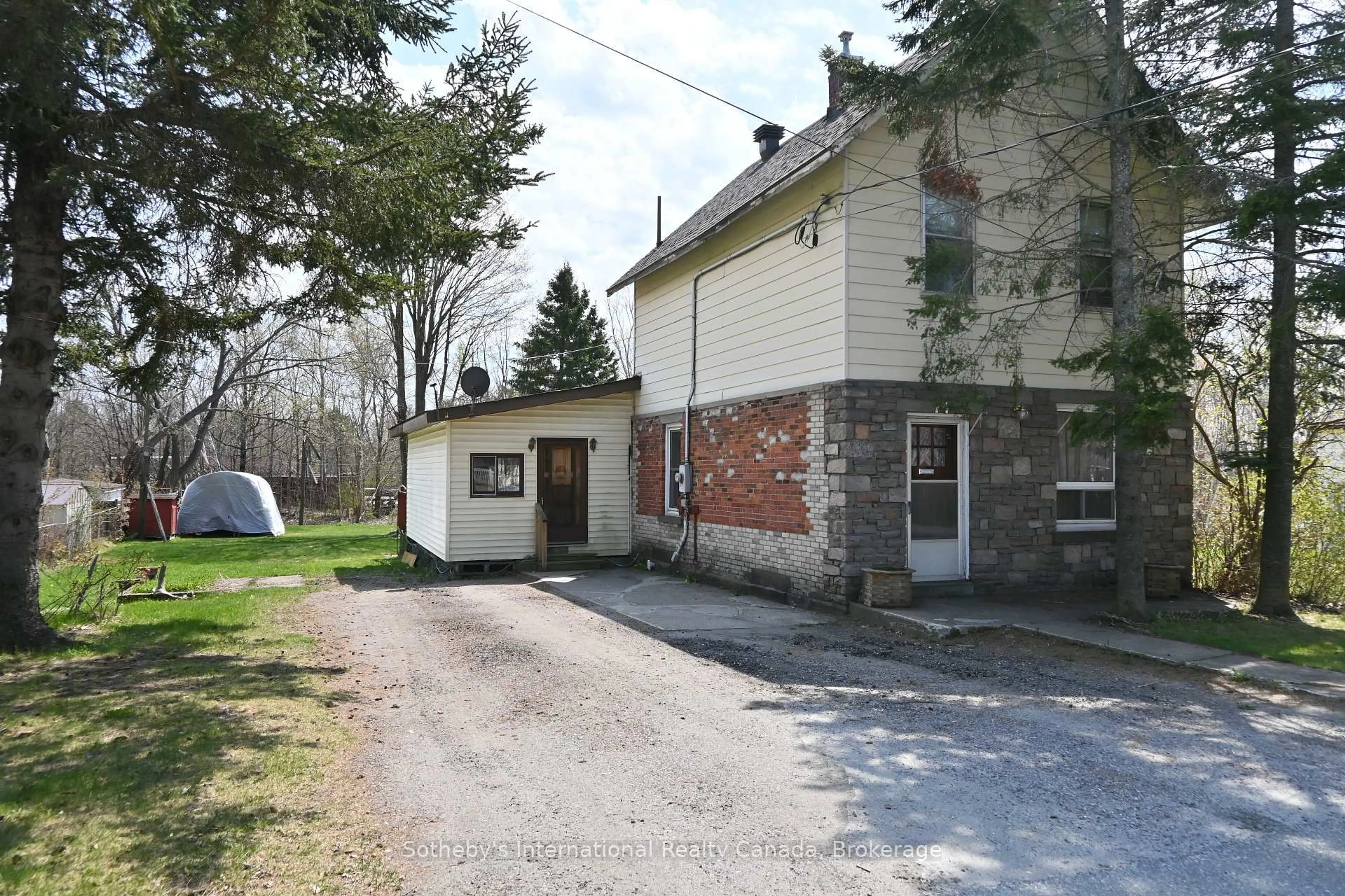 Unknown for 74 Cascade St, Parry Sound Ontario P2A 1K5