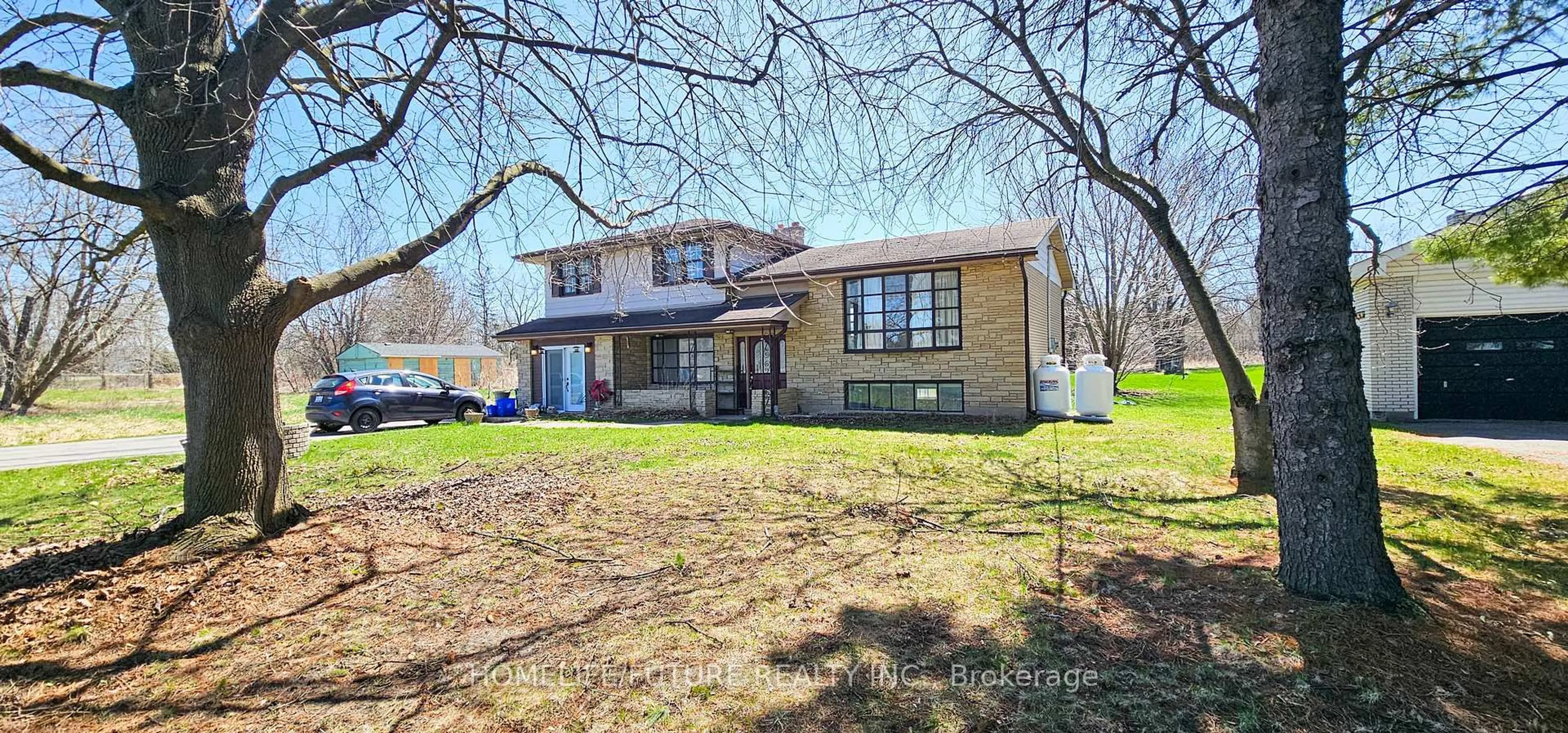 Unknown for 437 Moira St, Belleville Ontario K8N 4Z2