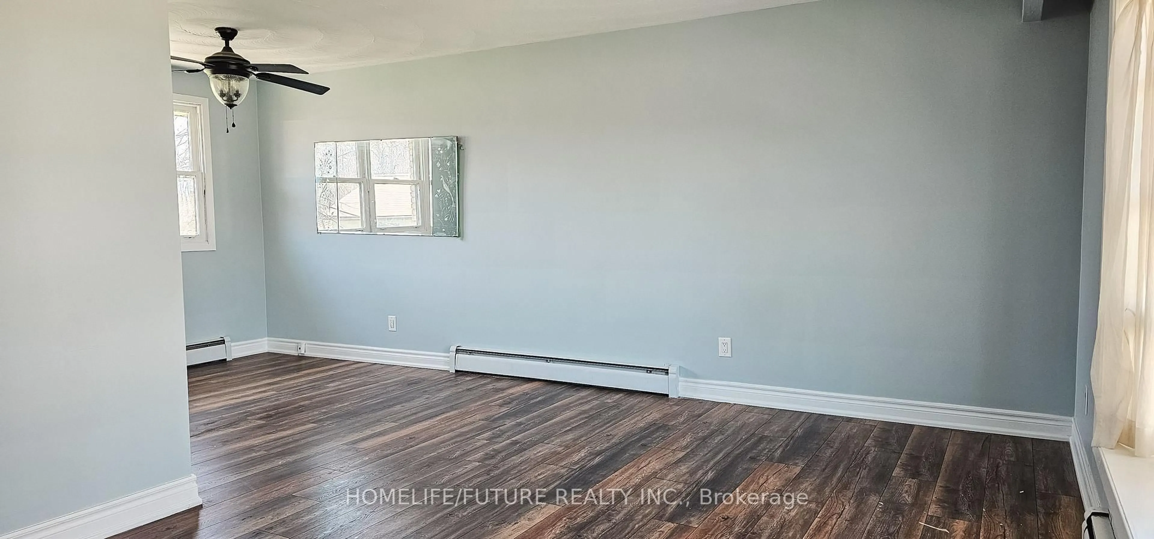 A pic of a room for 437 Moira St, Belleville Ontario K8N 4Z2