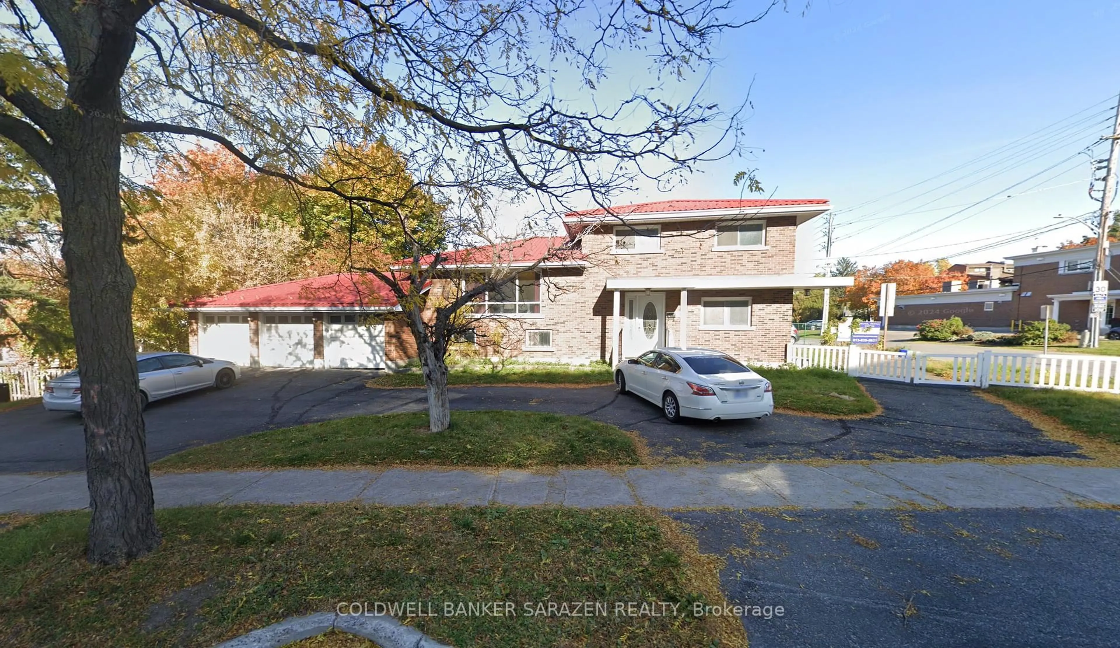 A pic from outside/outdoor area/front of a property/back of a property/a pic from drone, street for 2315 Carling Ave, Ottawa Ontario K2B 7G6