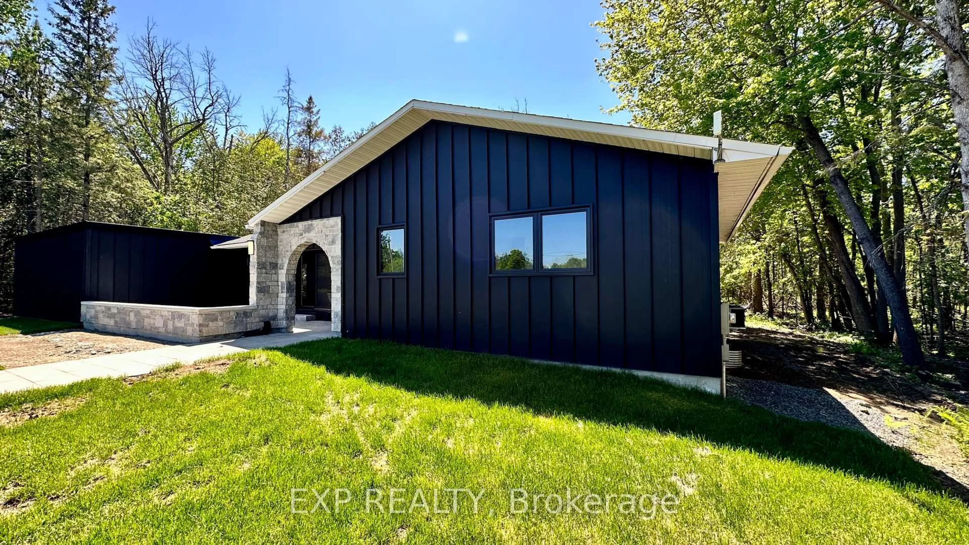 Unknown for 121 WAGON Dr, Ottawa Ontario K0A 1T0