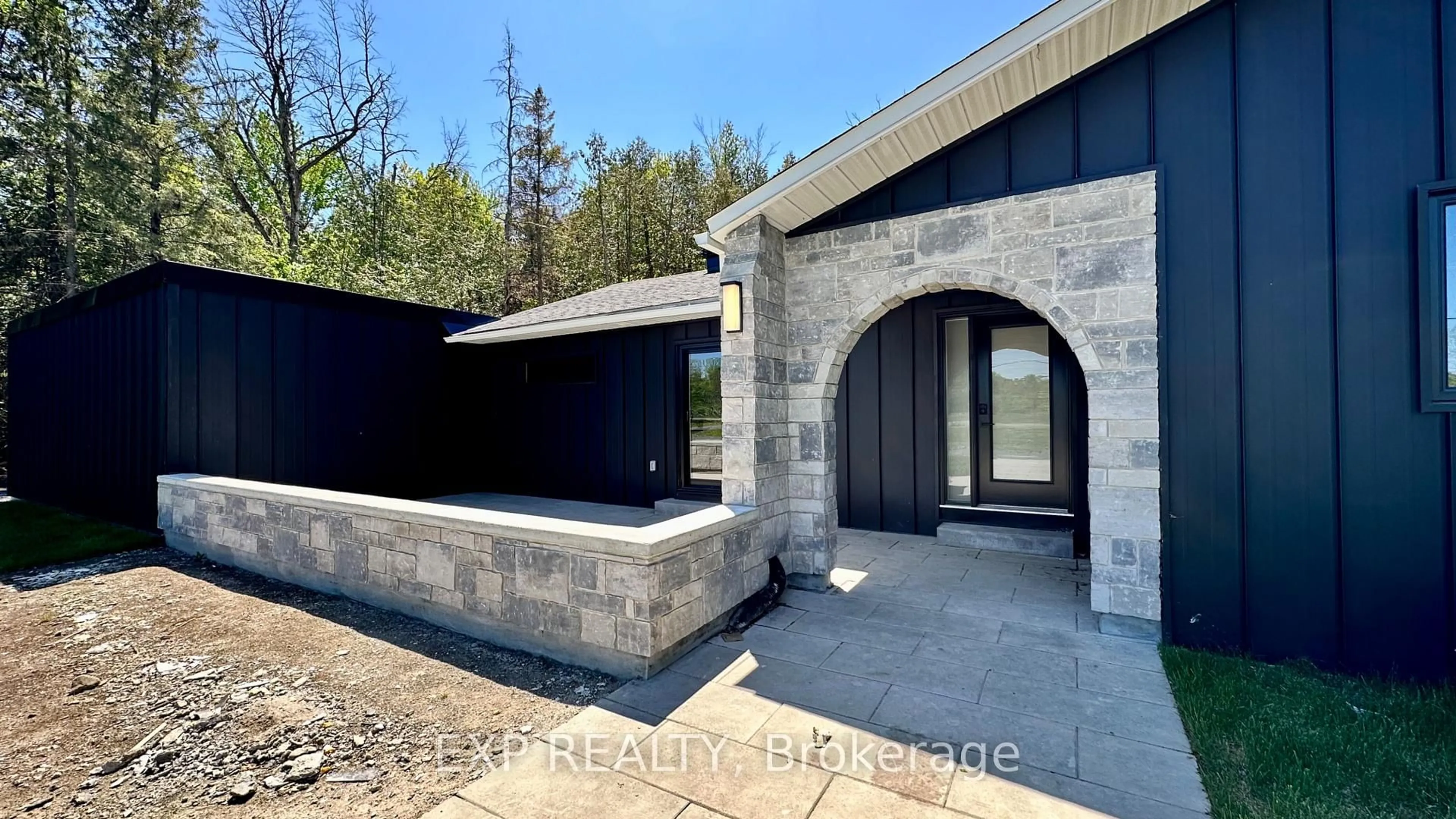 Unknown for 121 WAGON Dr, Ottawa Ontario K0A 1T0