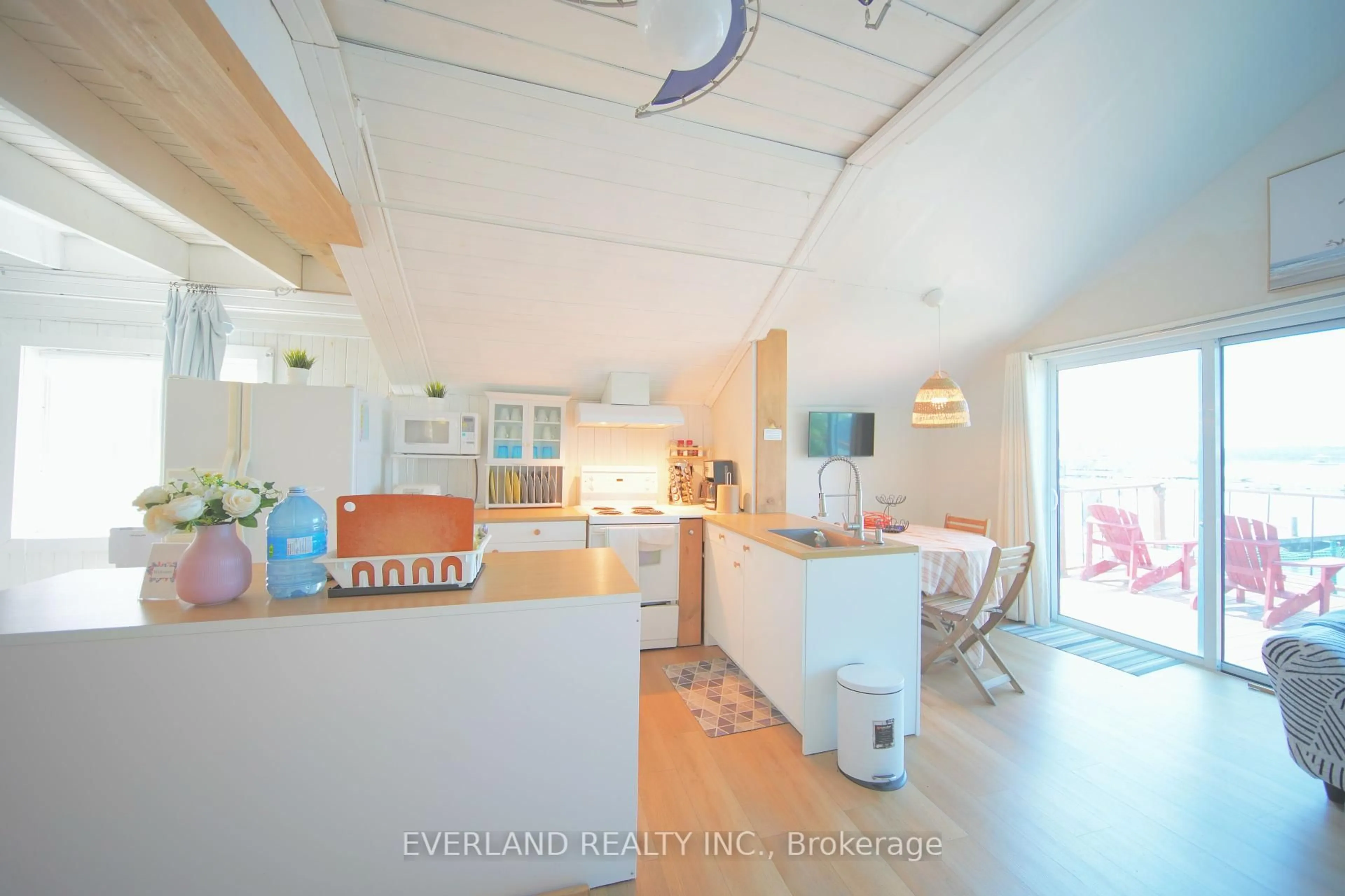 Open concept kitchen, unknown for 5308 Rice Lake Scenic Dr #120, Hamilton Township Ontario K0L 1E0