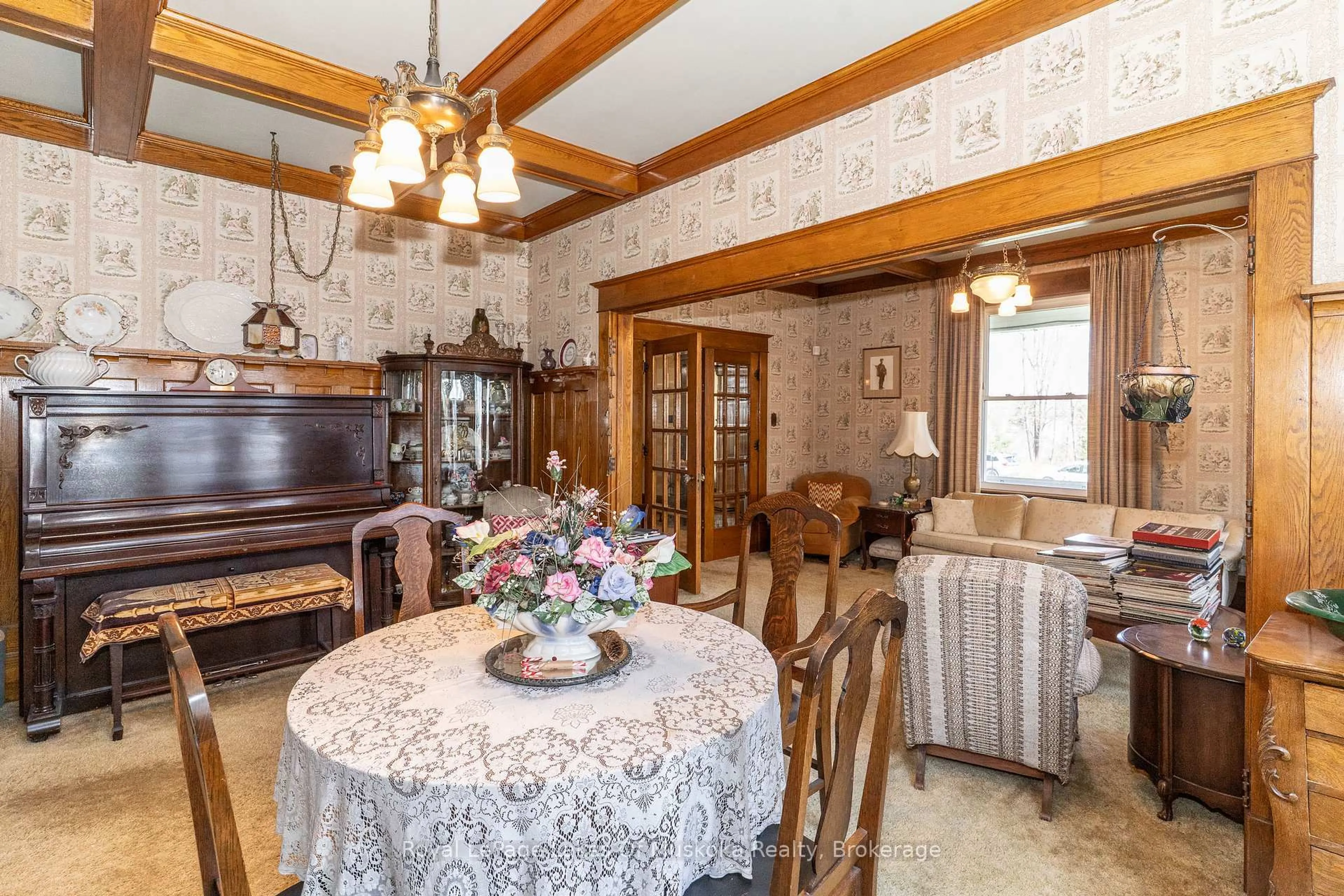 Dining room, unknown for 21 King St, Huntsville Ontario P1H 1X6