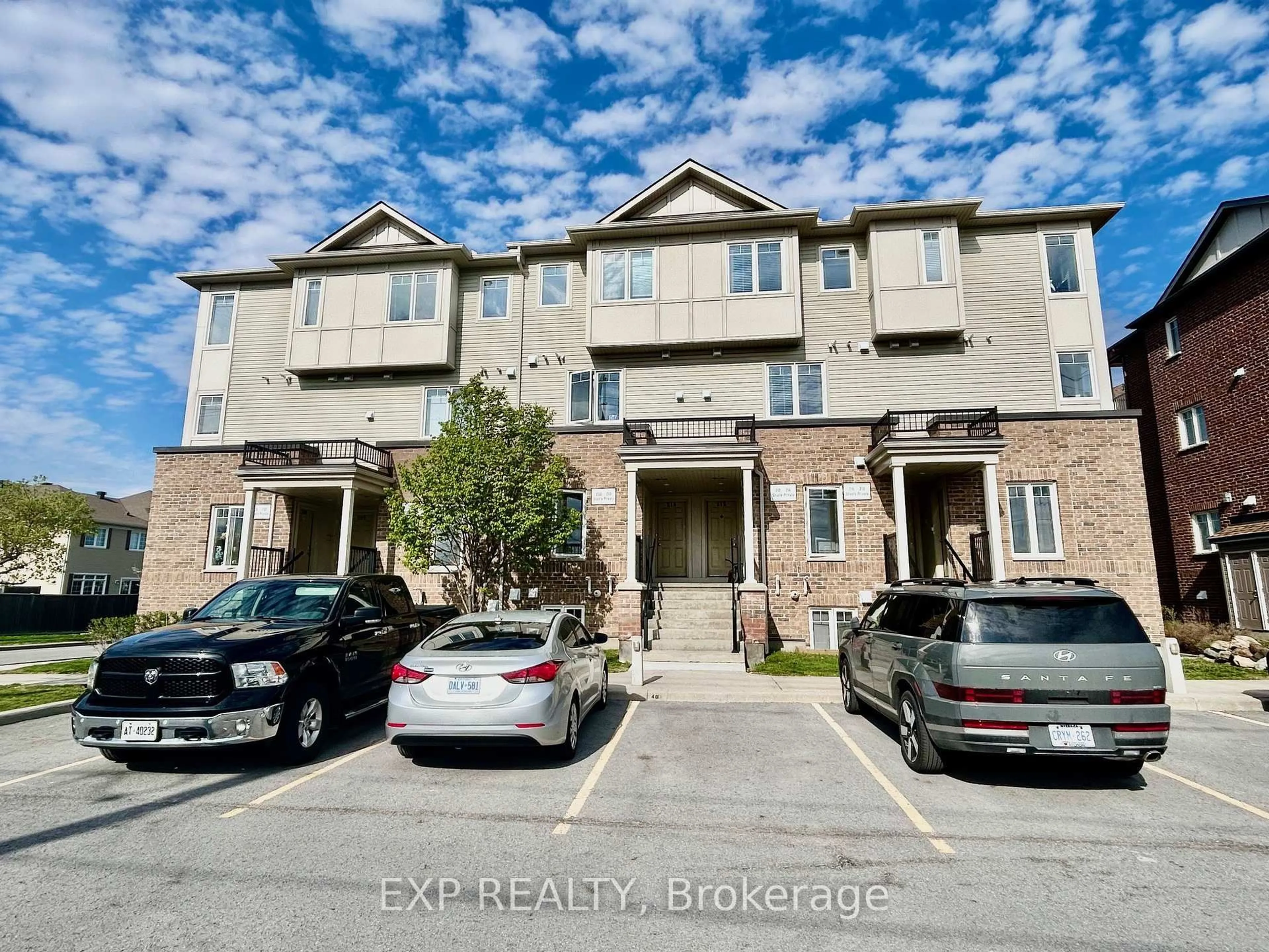 A pic from outside/outdoor area/front of a property/back of a property/a pic from drone, street for 208 Shanly Private, Ottawa Ontario K2J 5X6