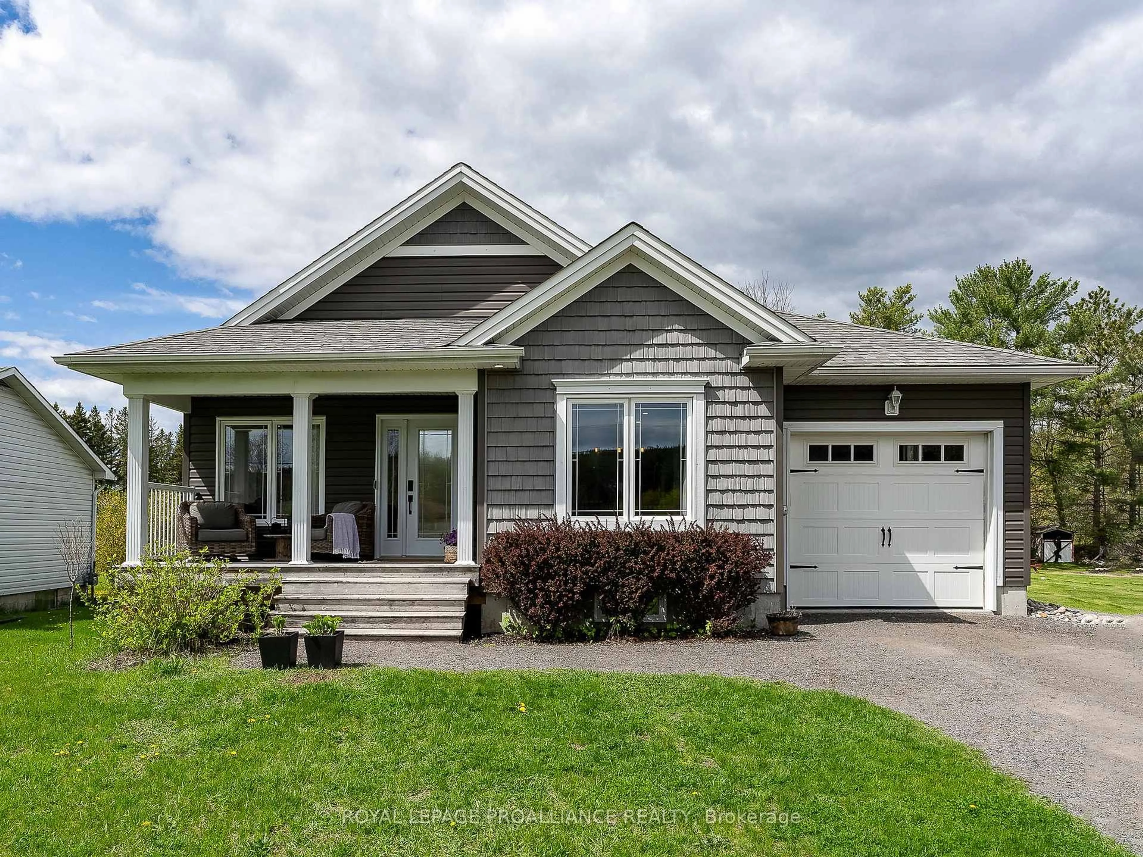 Home with vinyl exterior material, street for 2515 Van Luven Rd, Hamilton Township Ontario K0K 1C0