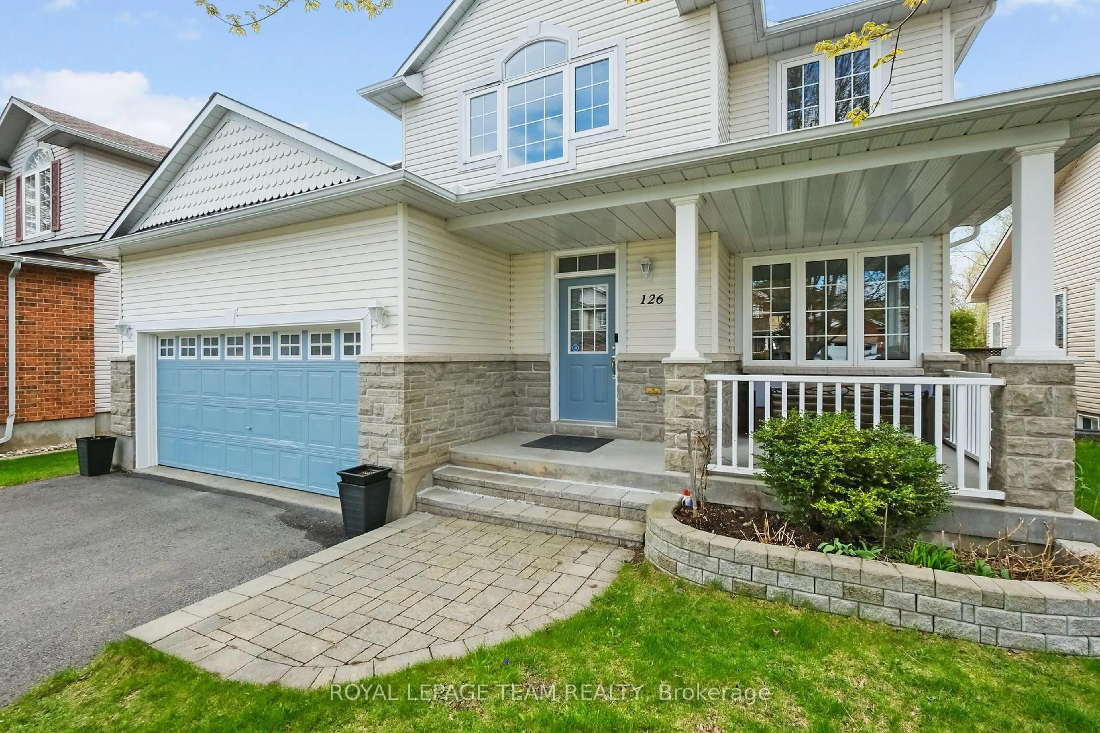 Unknown for 126 ARROWWOOD Dr, Stittsville Ontario K2S 2G3