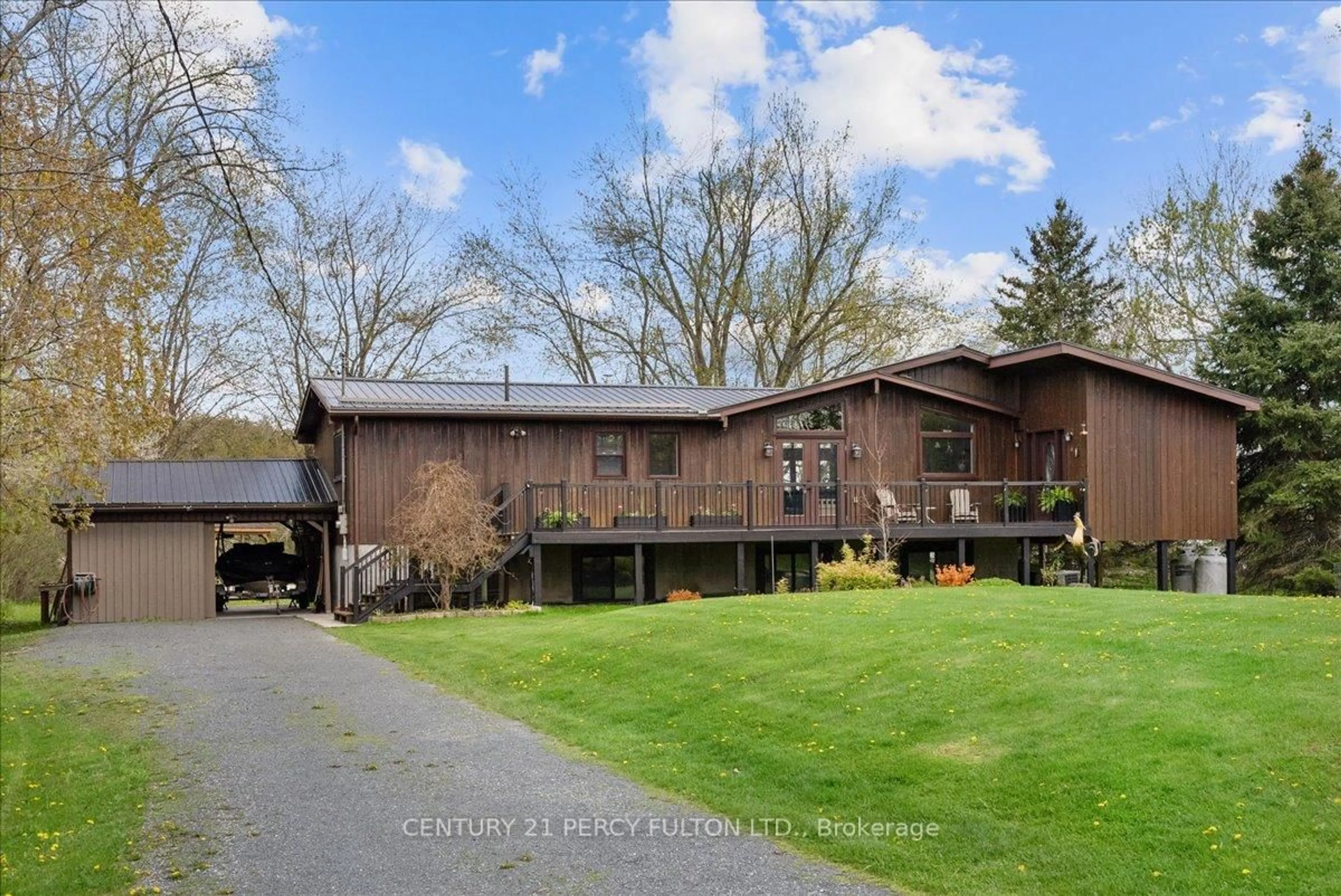 A pic from outside/outdoor area/front of a property/back of a property/a pic from drone, water/lake/river/ocean view for 285 Hillside Dr, Trent Hills Ontario K0L 1L0