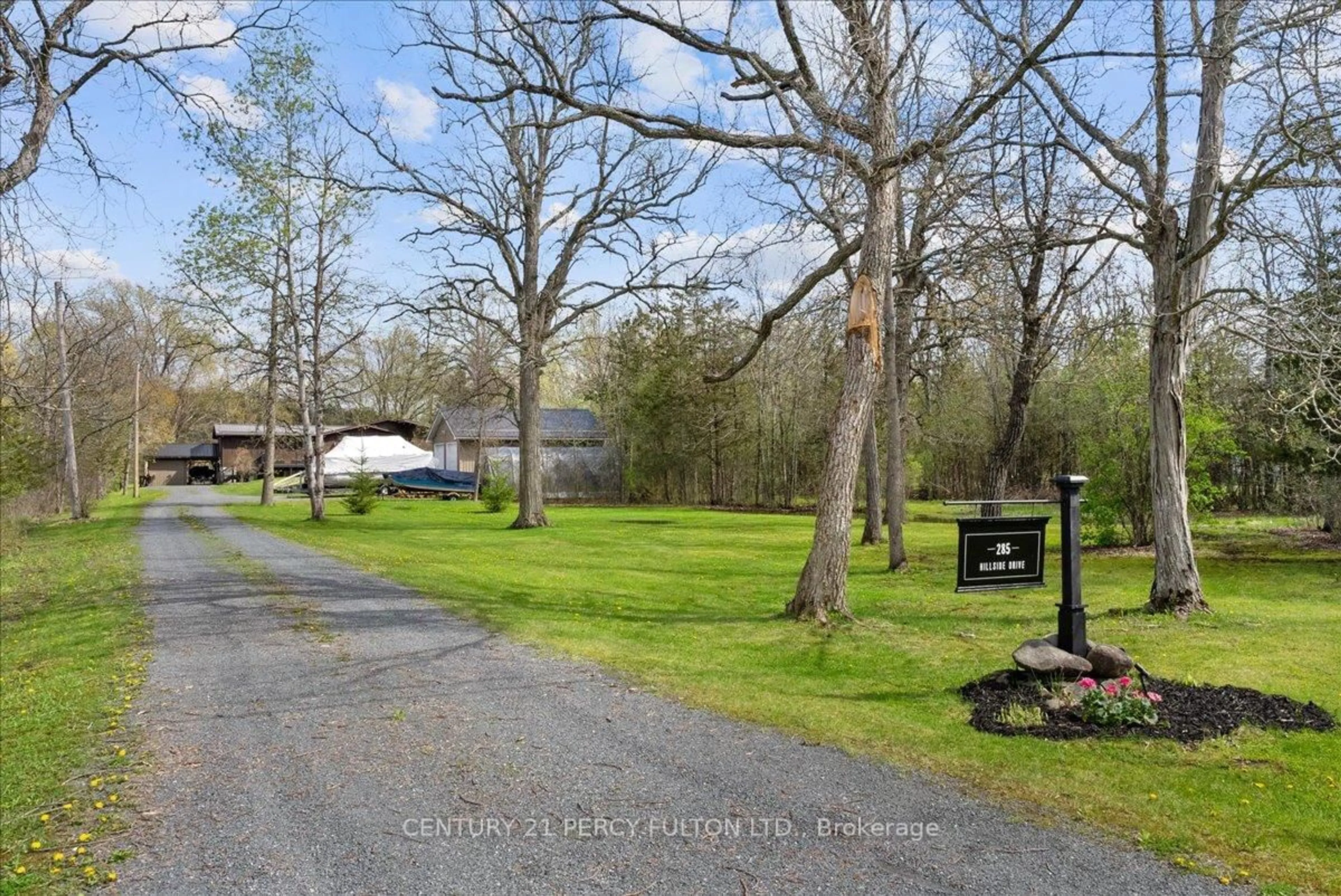 A pic from outside/outdoor area/front of a property/back of a property/a pic from drone, water/lake/river/ocean view for 285 Hillside Dr, Trent Hills Ontario K0L 1L0