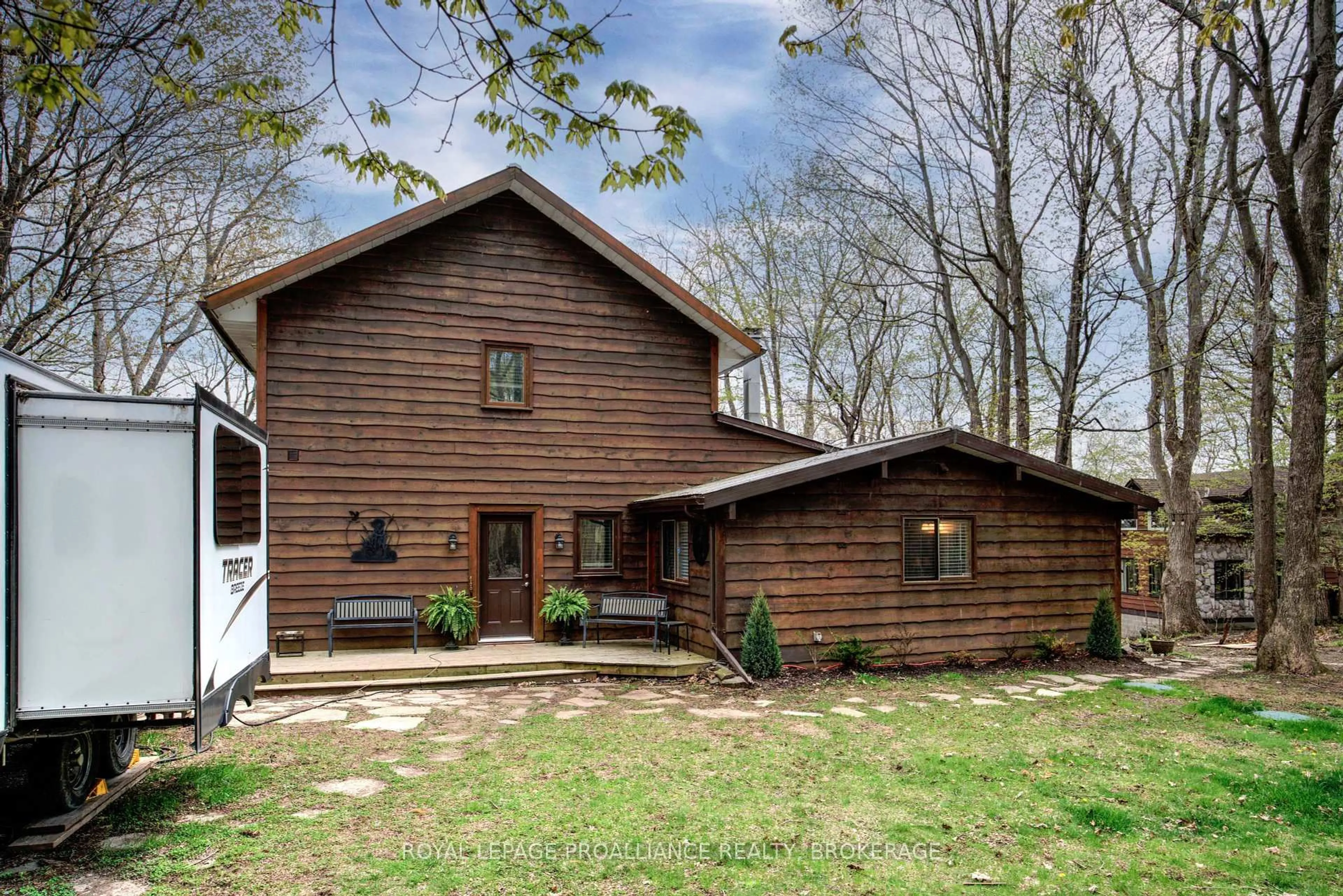Home with vinyl exterior material, unknown for 169 Seapoint Lane, Westport Ontario K0G 1X0