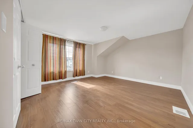 Additional property image - 124 Donnenwerth Dr