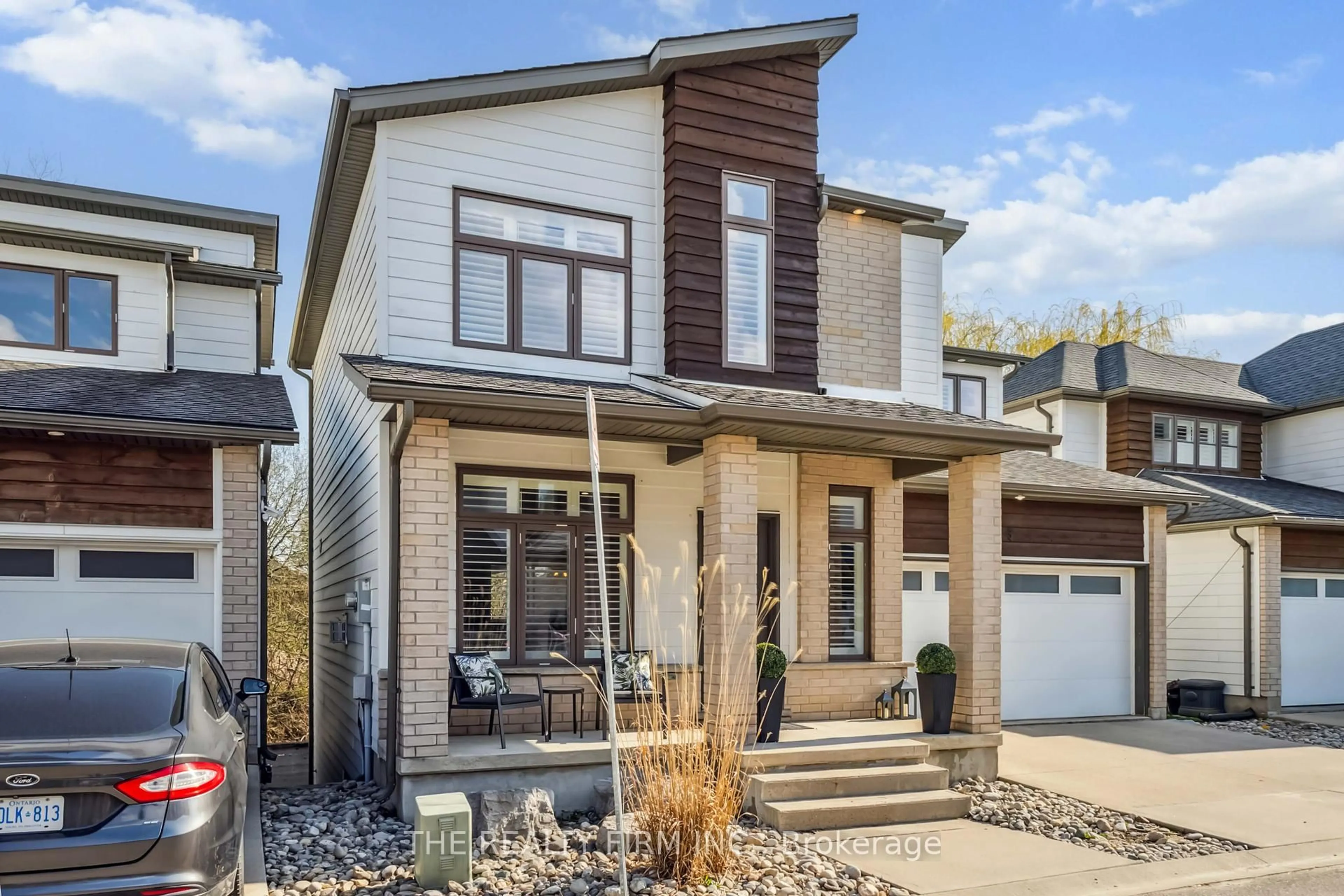 Home with brick exterior material, street for 727 Apricot Dr #3, London South Ontario N6K 5A7