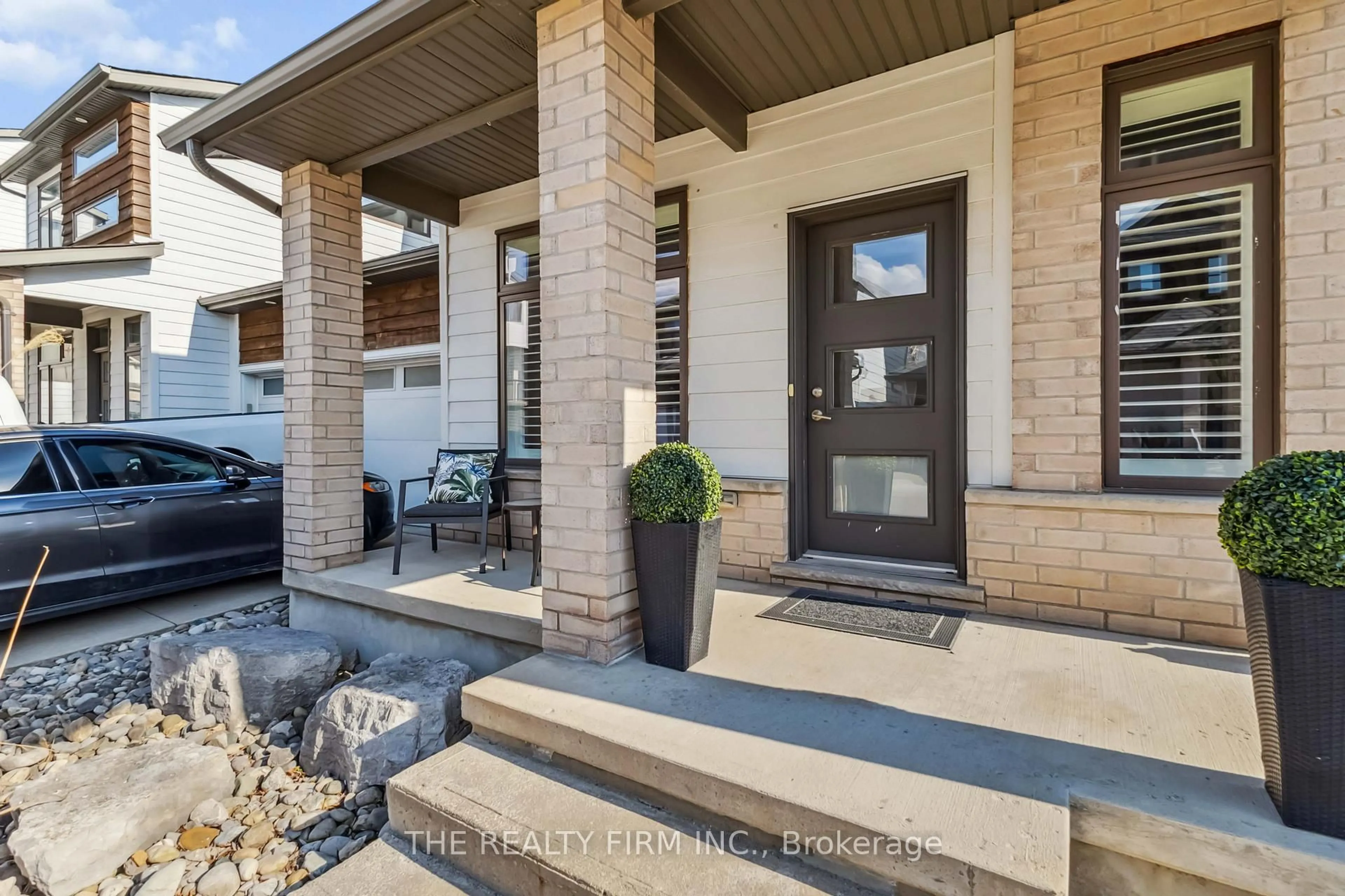 Home with brick exterior material, street for 727 Apricot Dr #3, London South Ontario N6K 5A7