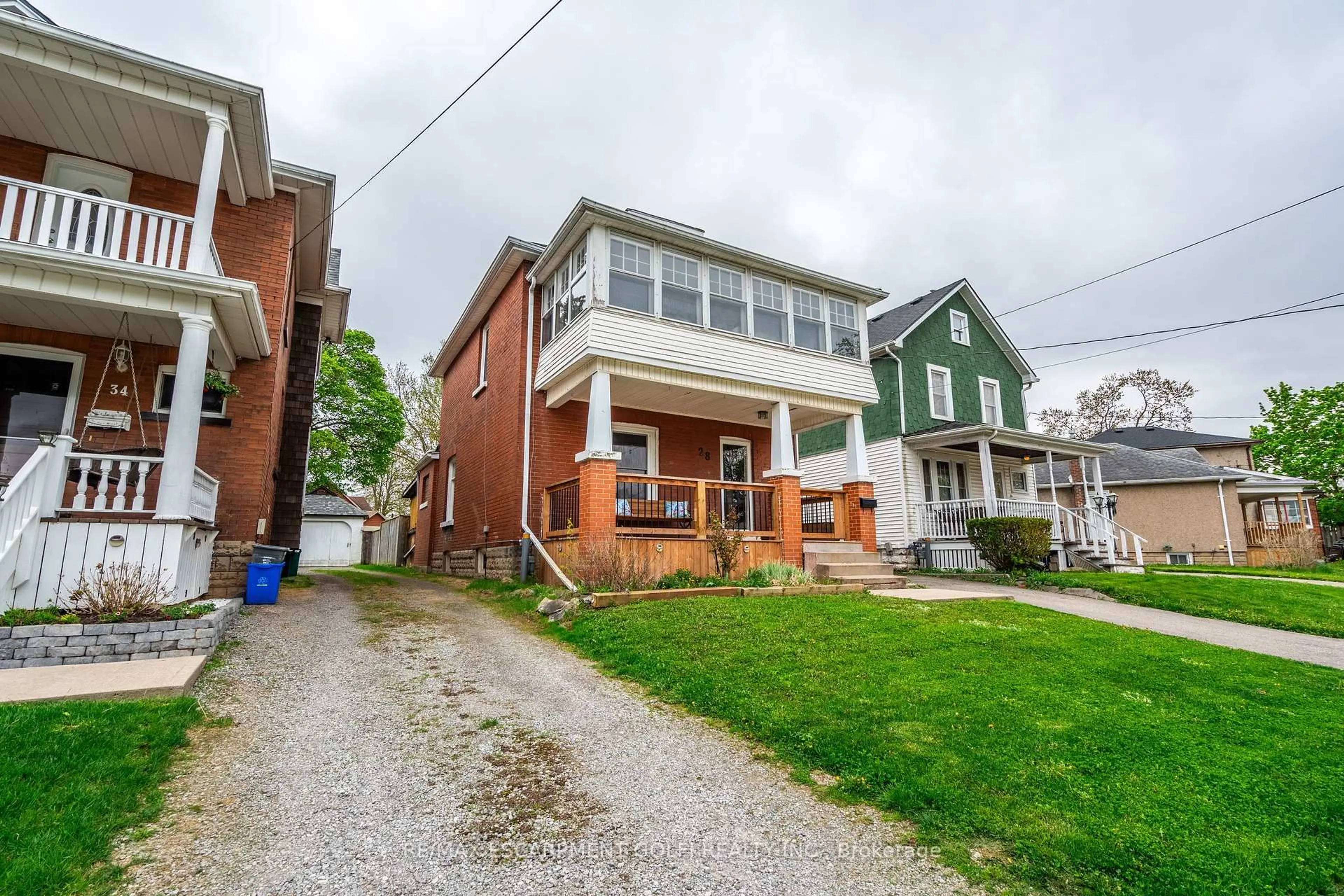 Home with brick exterior material, street for 28 Margery Rd, Welland Ontario L3B 2P6