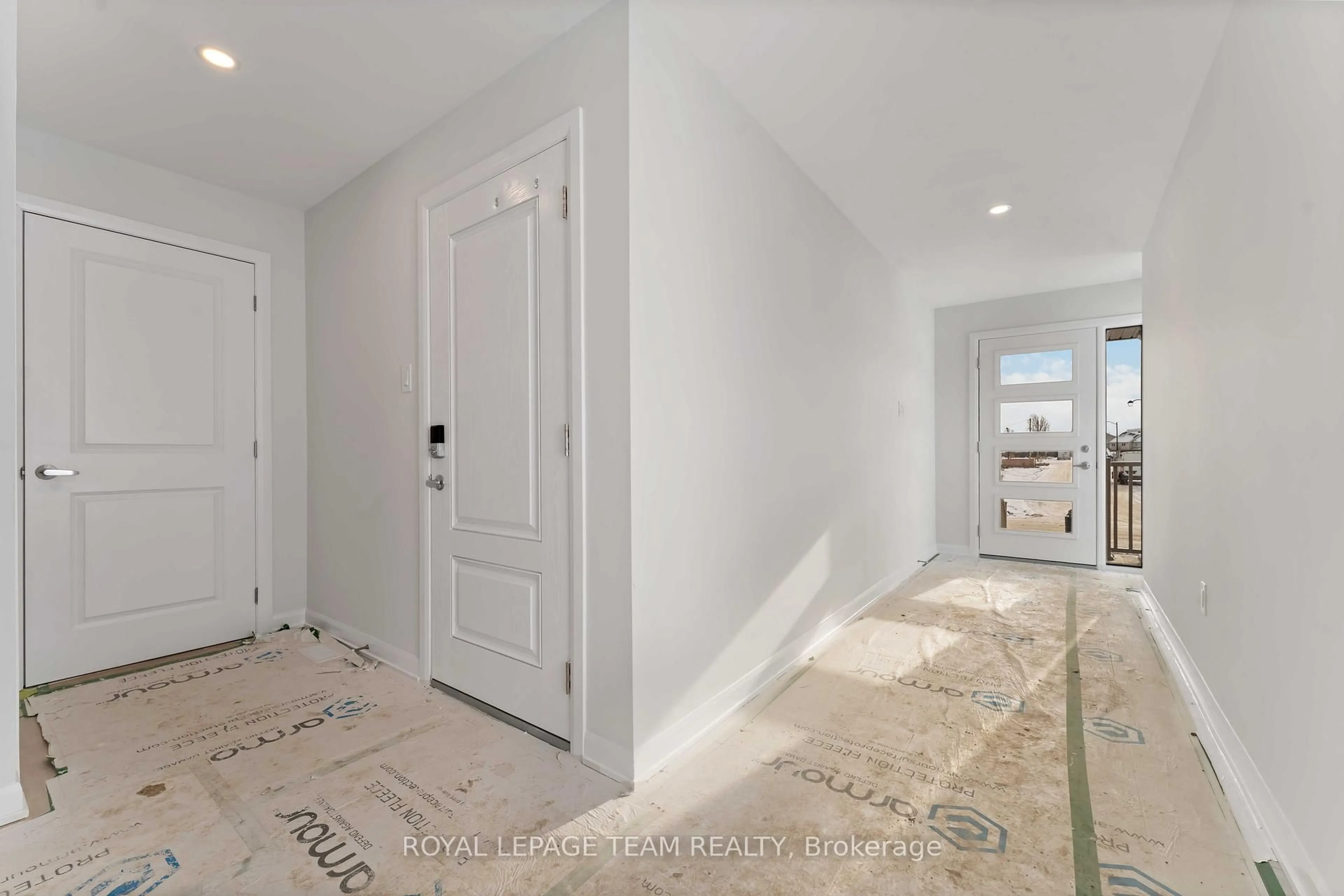 Indoor entryway for 714 Jennie Trout Terr, Kanata Ontario K2W 0M5