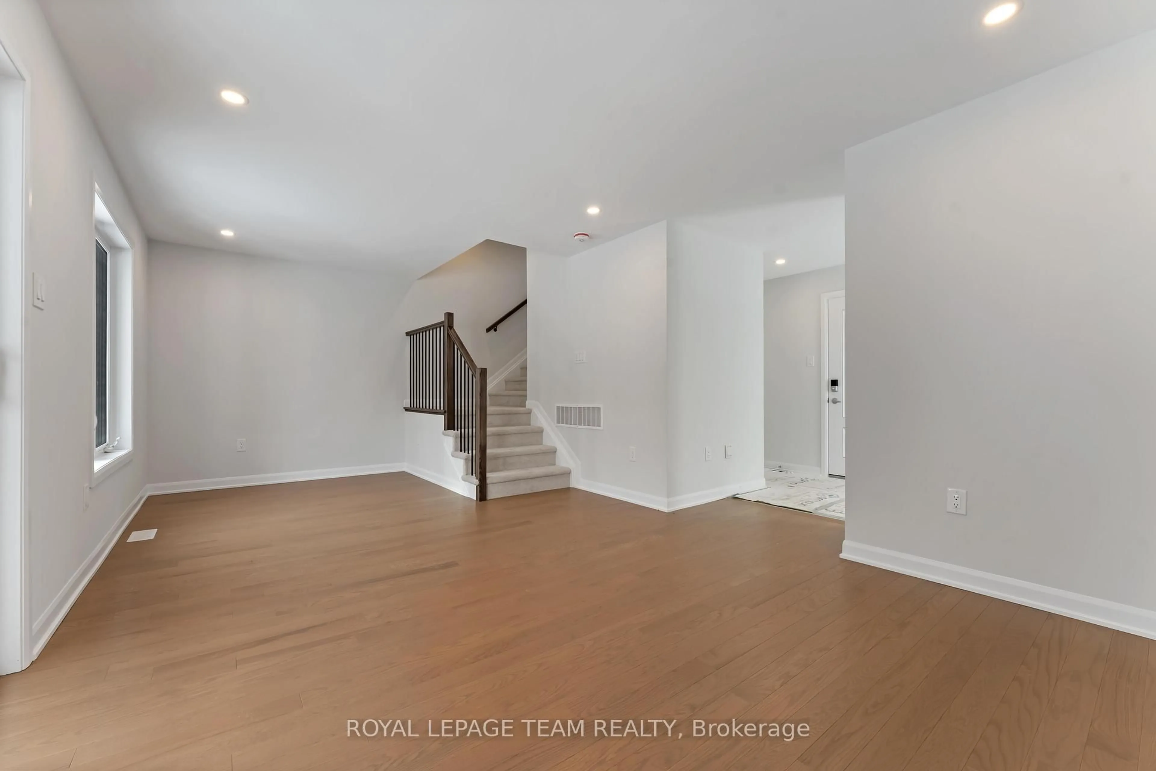 Unknown for 714 Jennie Trout Terr, Kanata Ontario K2W 0M5