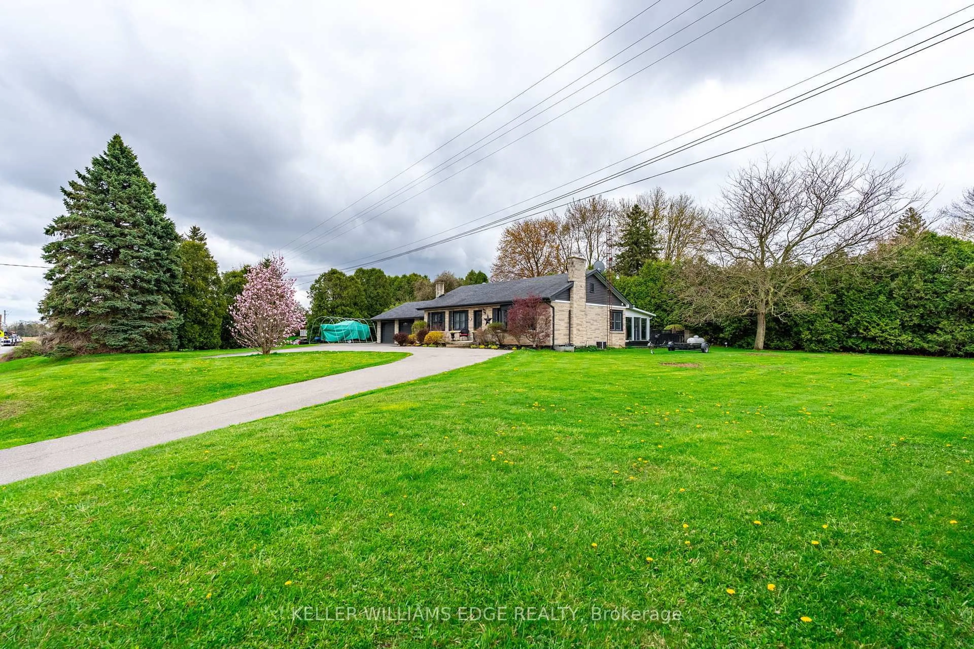 A pic from outside/outdoor area/front of a property/back of a property/a pic from drone, street for 681 8 Highway, Hamilton Ontario L0R 1X0