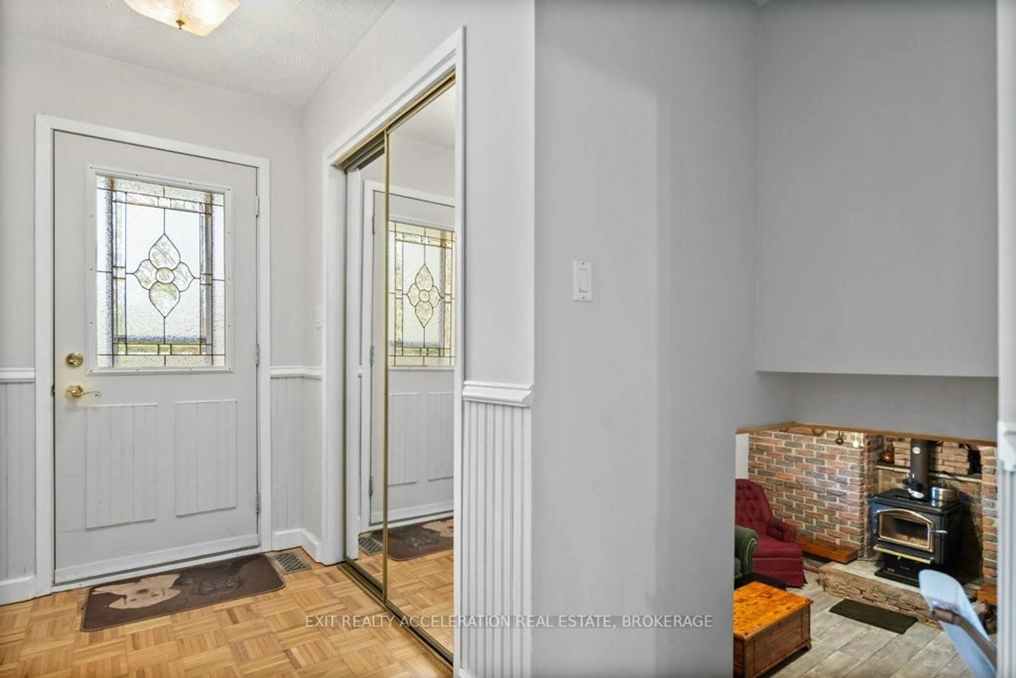 Indoor entryway for 436 Scuttlehole Rd, Belleville Ontario K0K 2V0