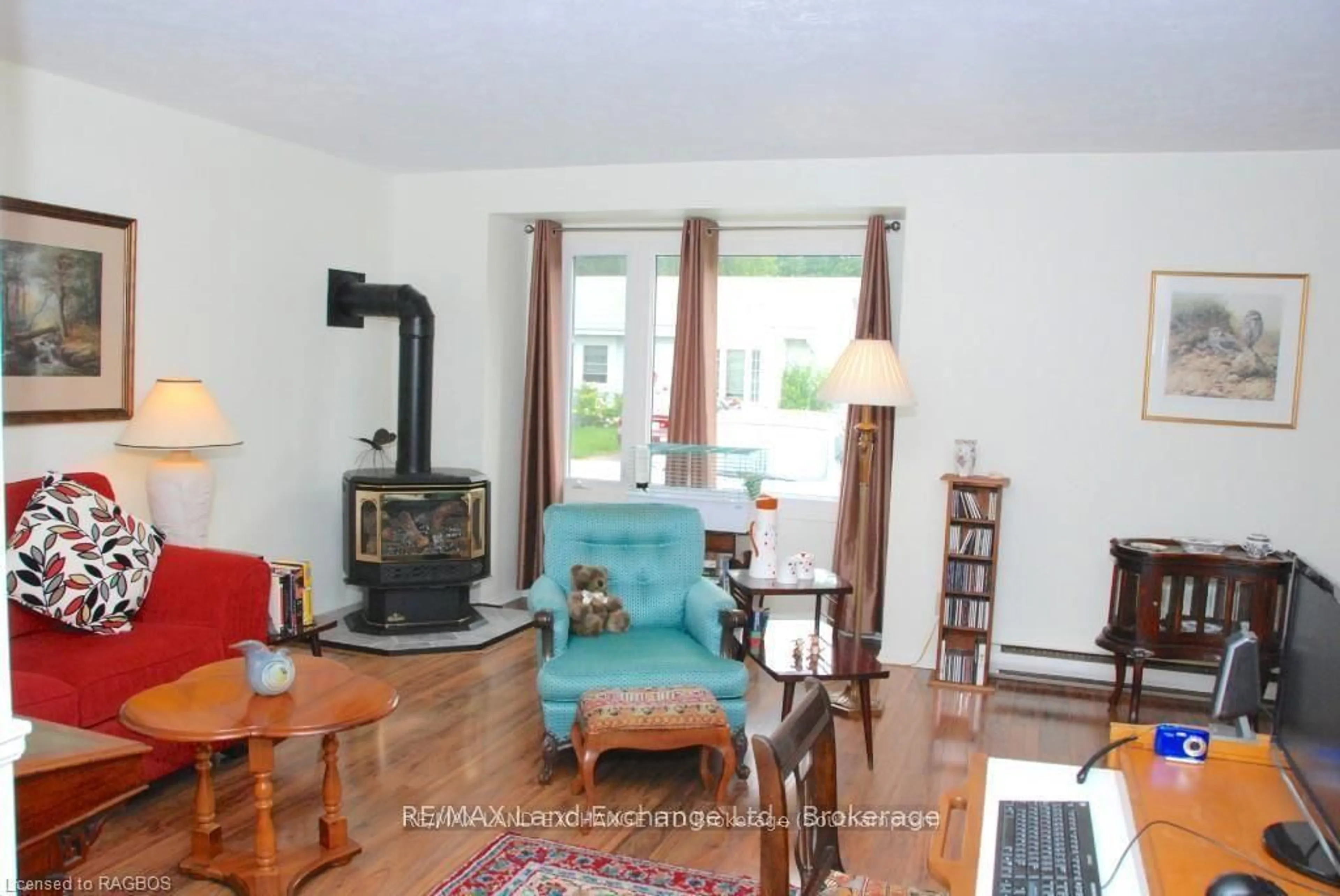 Living room with furniture, unknown for 303 Waterloo St #4, Saugeen Shores Ontario N0H 2C1
