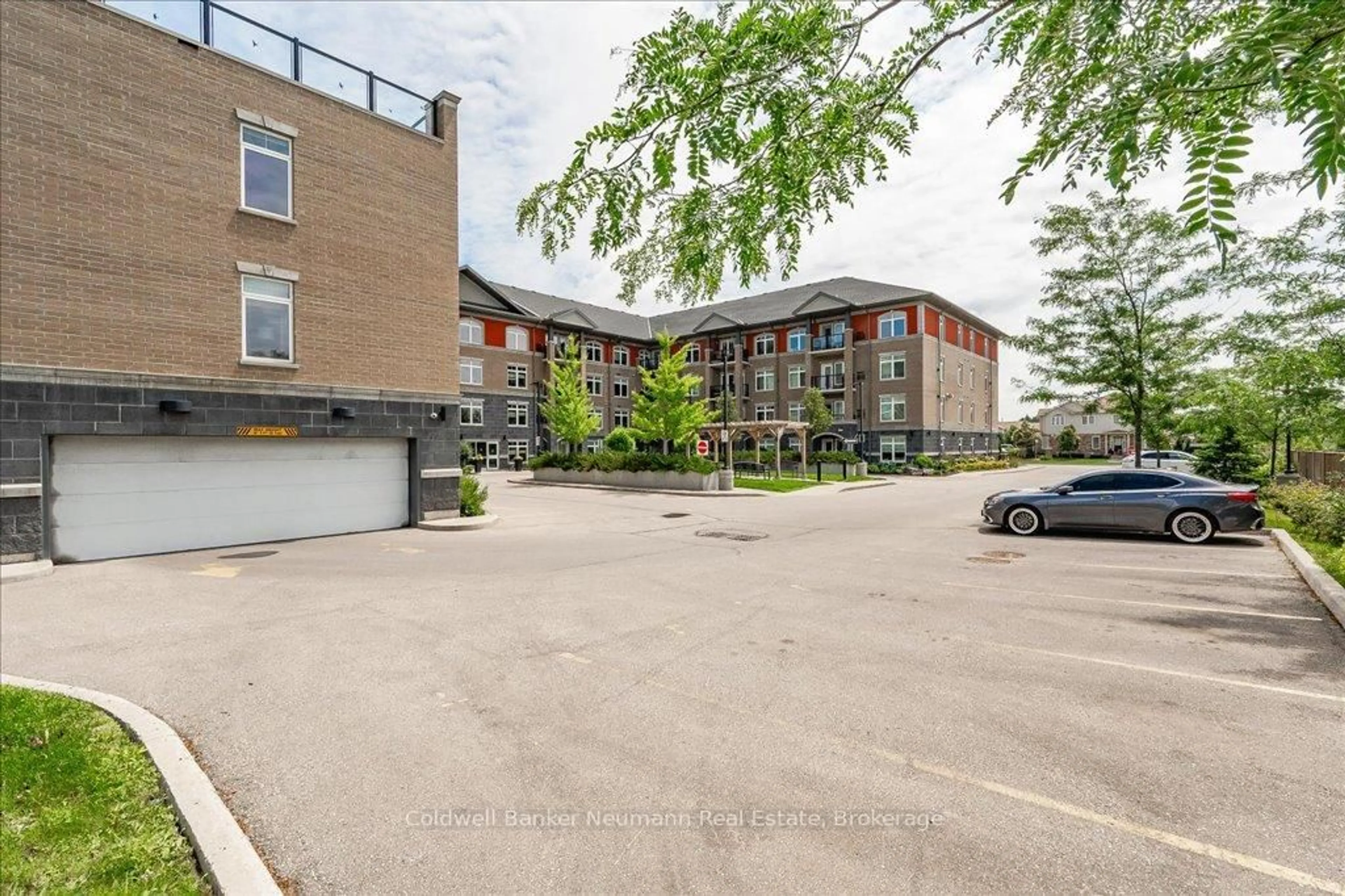 Patio, building for 106 Bard Blvd #112, Guelph Ontario N1L 0L8