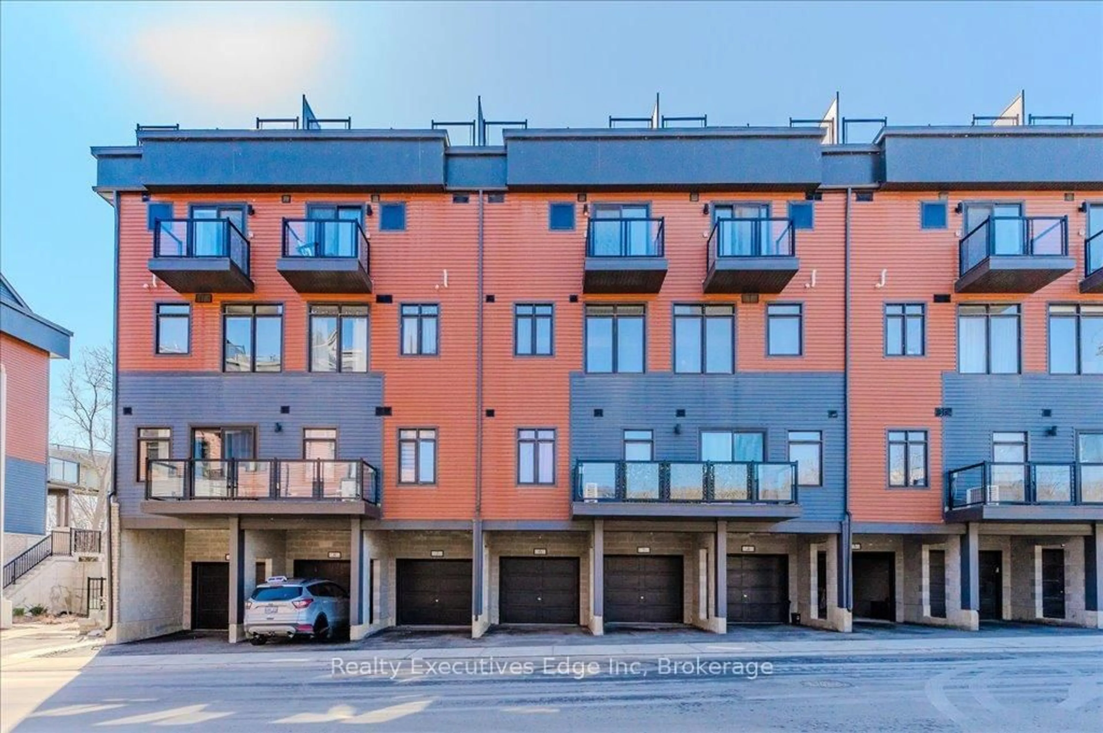 Balcony in the apartment, building for 2 Willow St #6, Brant Ontario N3L 0K7