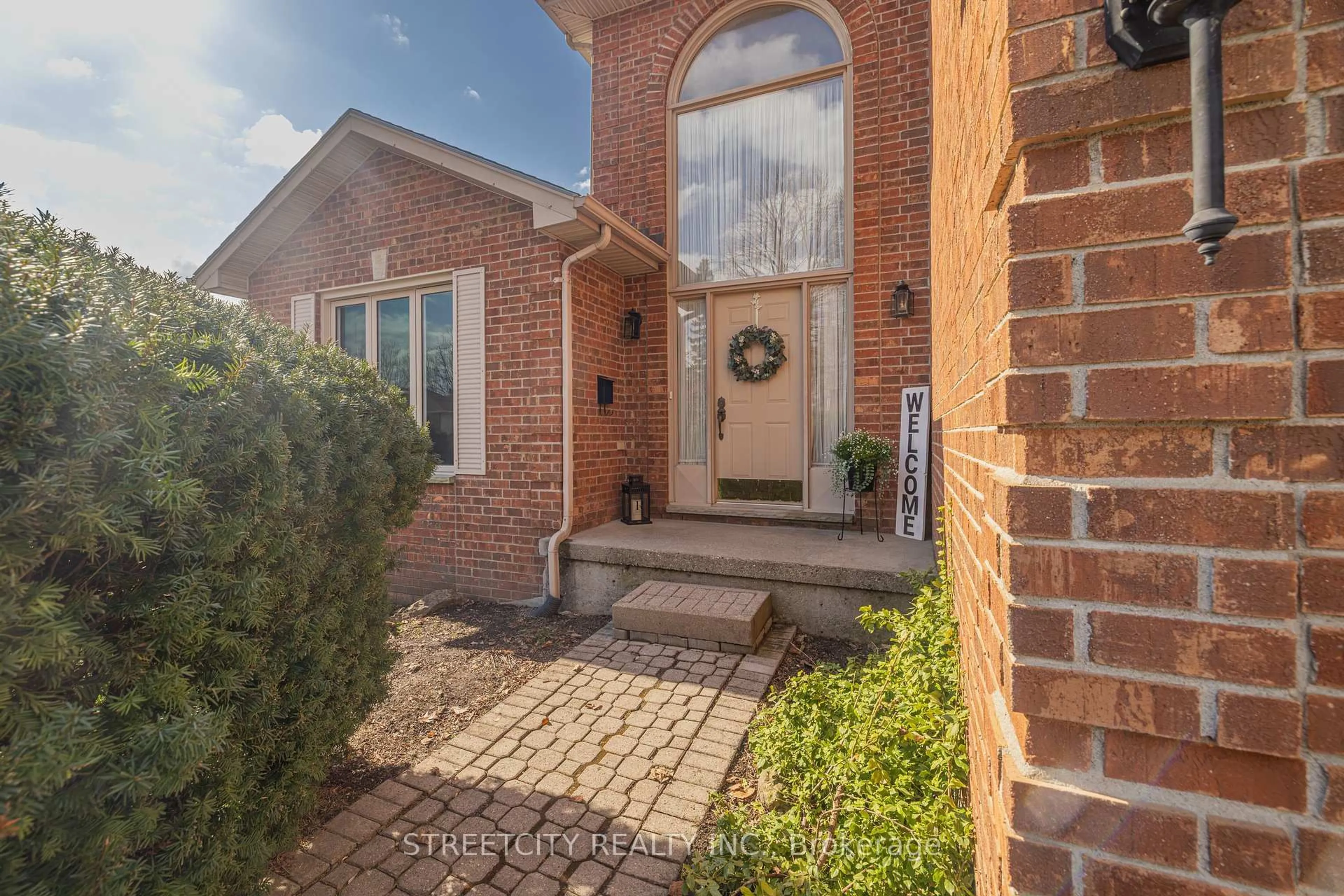 Home with brick exterior material, street for 1537 Hillside Dr, London North Ontario N6G 4M5