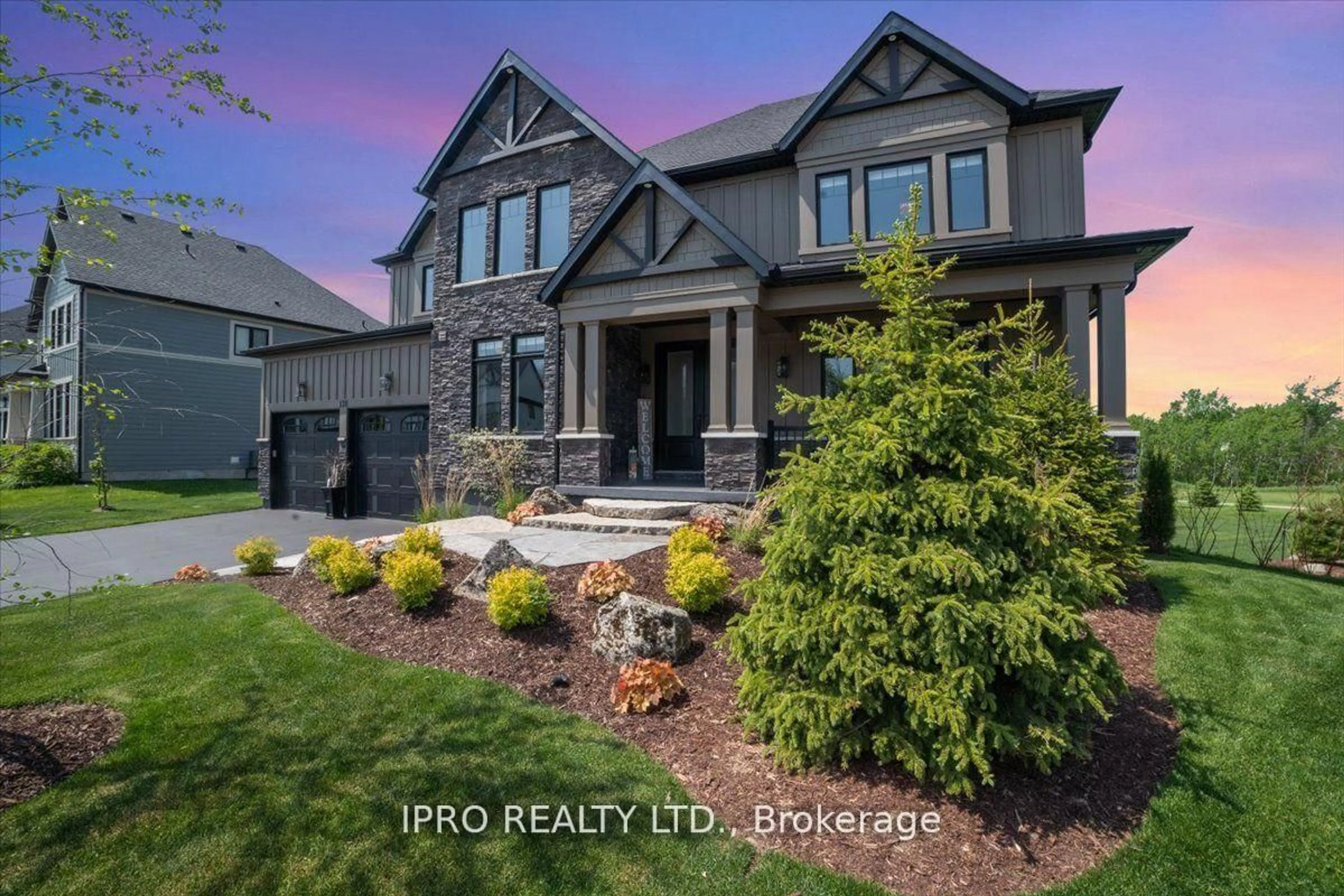 Home with brick exterior material, street for 138 Creekwood Crt, Blue Mountains Ontario L9Y 0V1