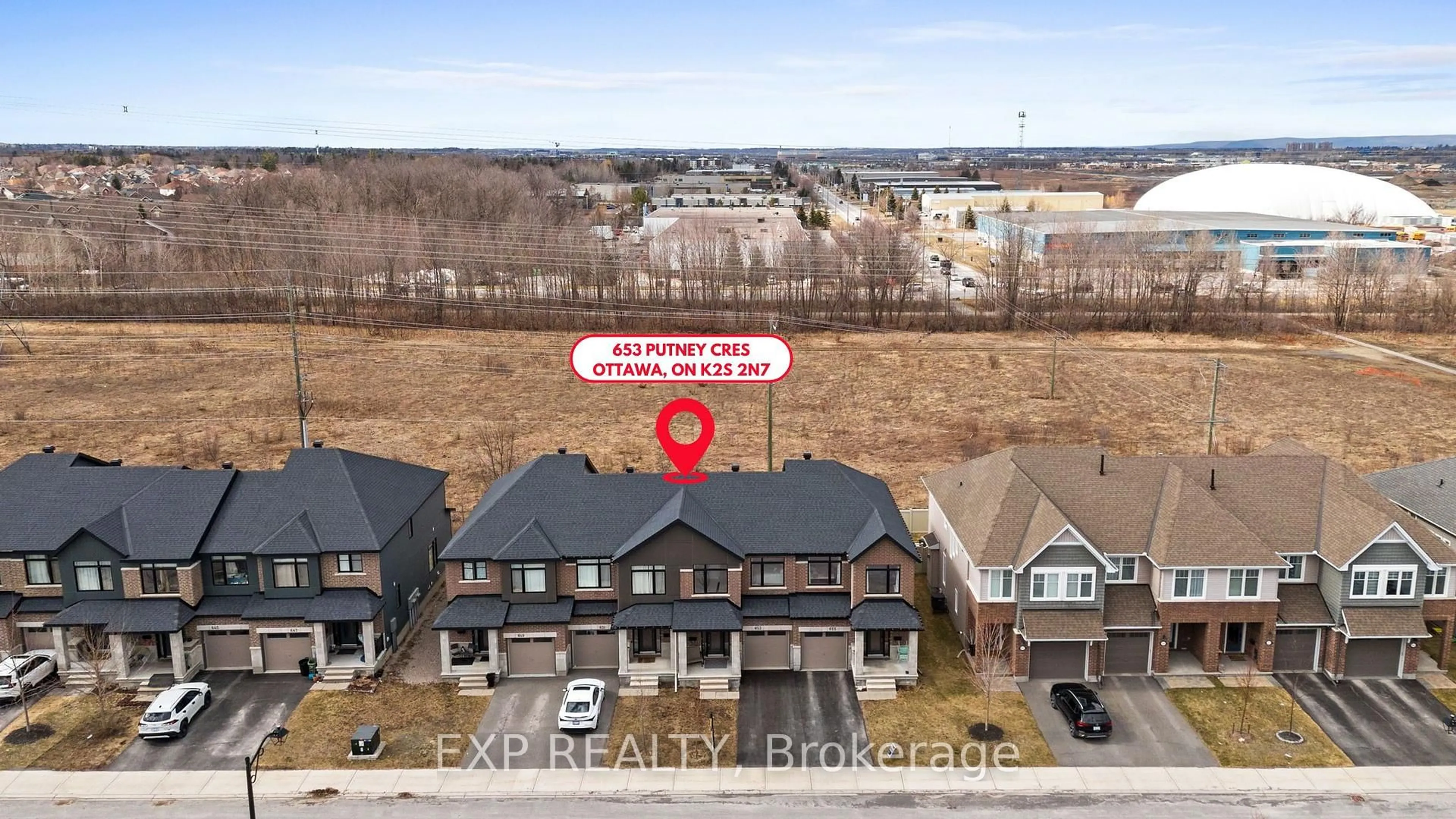 A pic from outside/outdoor area/front of a property/back of a property/a pic from drone, water/lake/river/ocean view for 653 Putney Cres, Ottawa Ontario K2S 2N7
