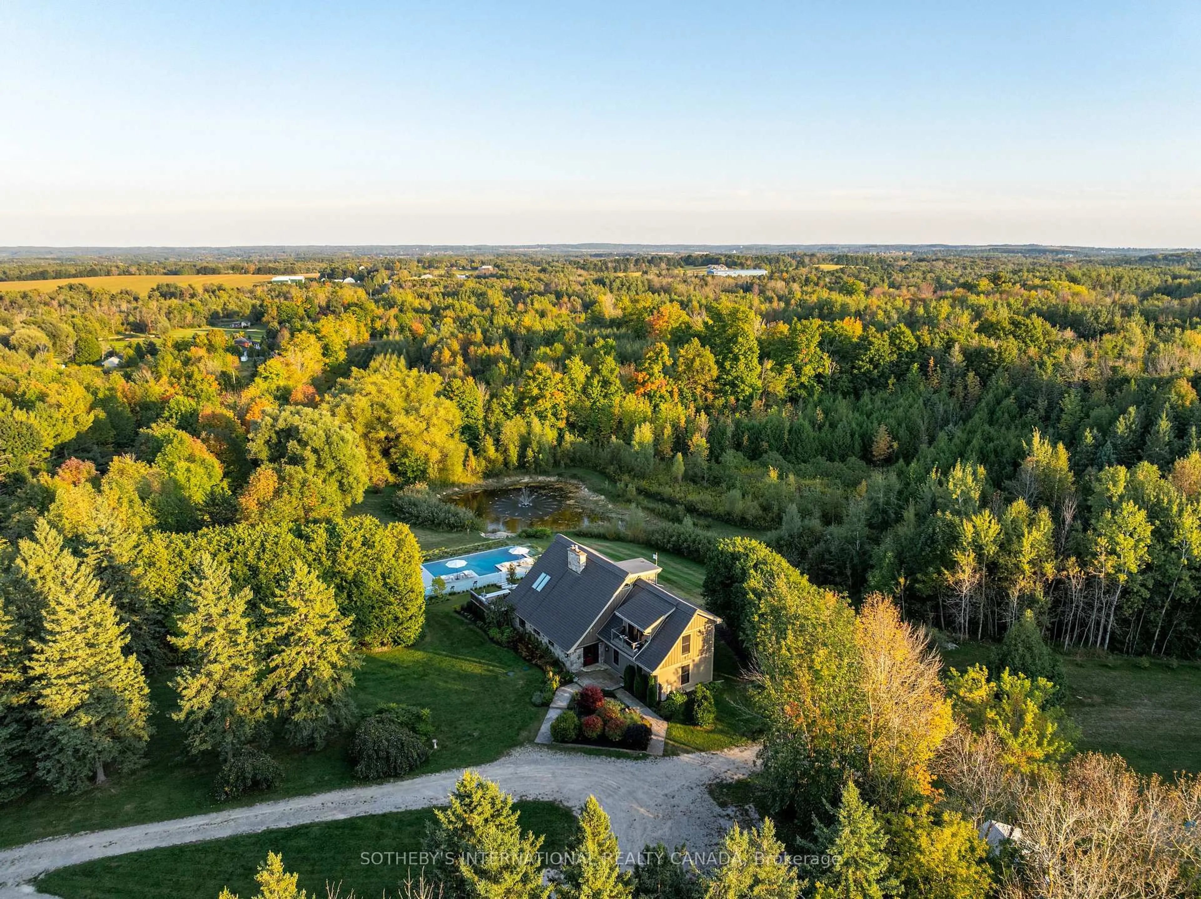 A pic from outside/outdoor area/front of a property/back of a property/a pic from drone, unknown for 5906 Winston Churchill Blvd, Erin Ontario N0B 1T0