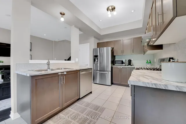 Additional property image - 137 Kinsman Dr