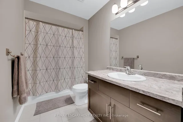 Additional property image - 137 Kinsman Dr