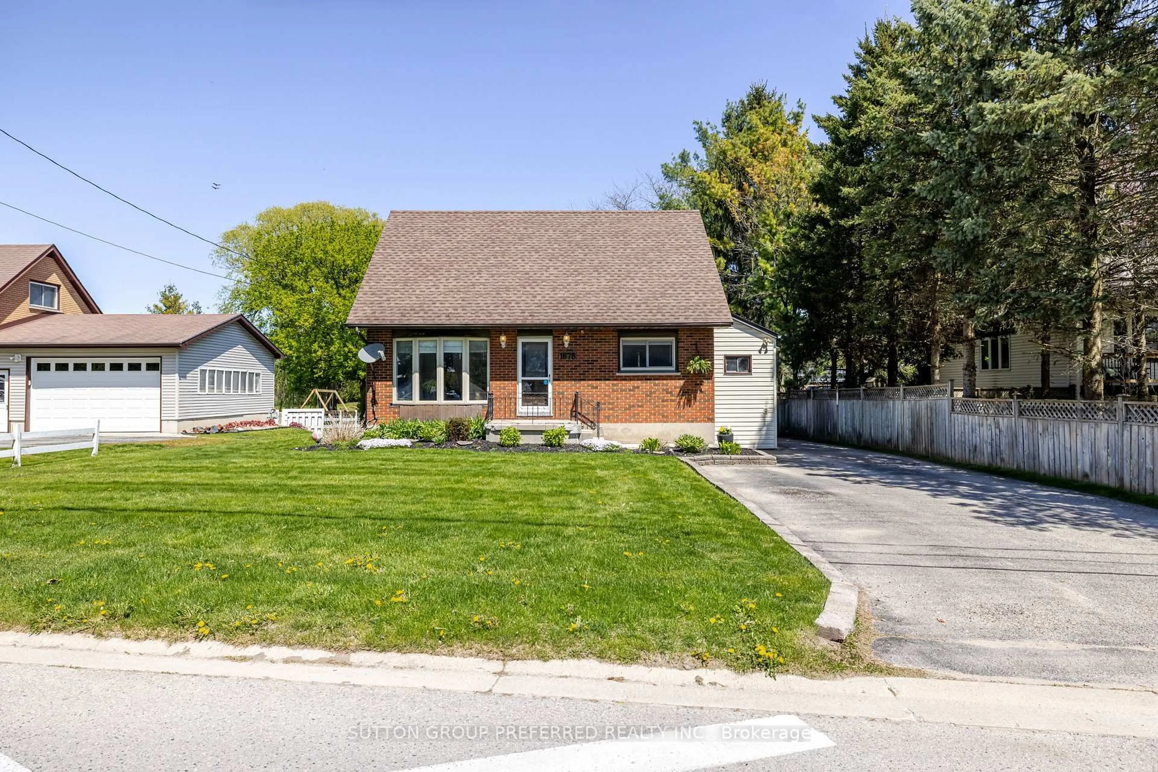 Home with brick exterior material, street for 1678 Richmond St, Thames Centre Ontario N0L 1G0
