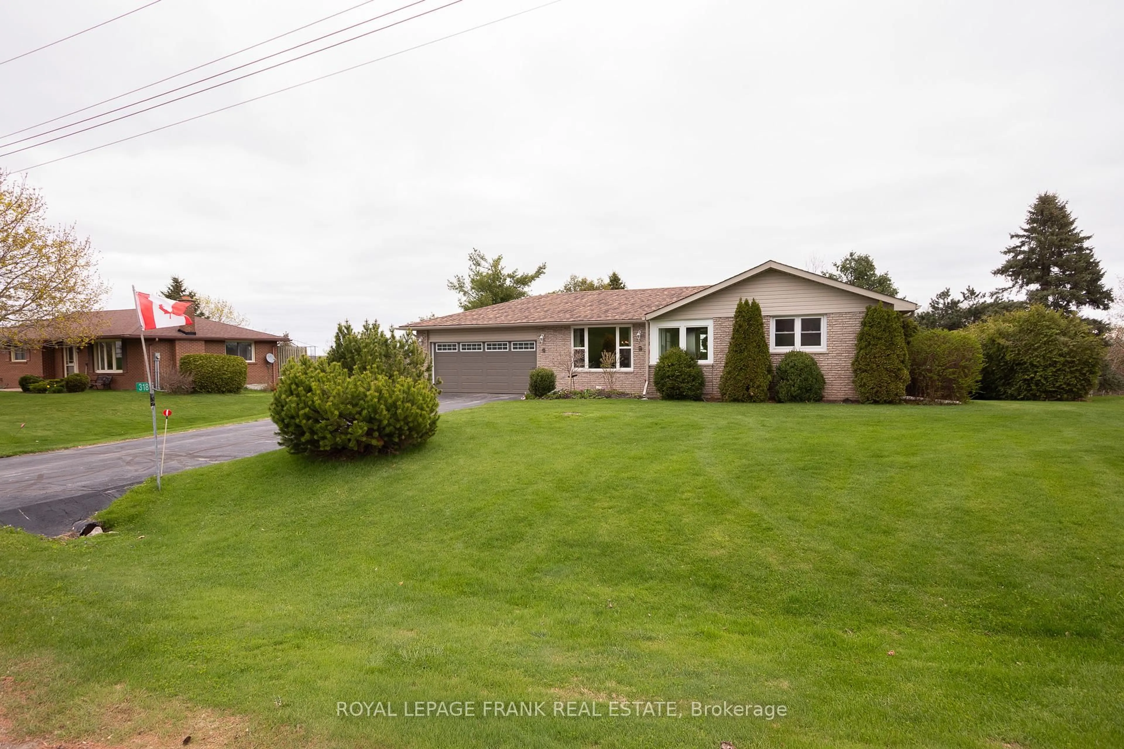 A pic from outside/outdoor area/front of a property/back of a property/a pic from drone, street for 318 Forest Harbour Tr, Kawartha Lakes Ontario K0M 1A0