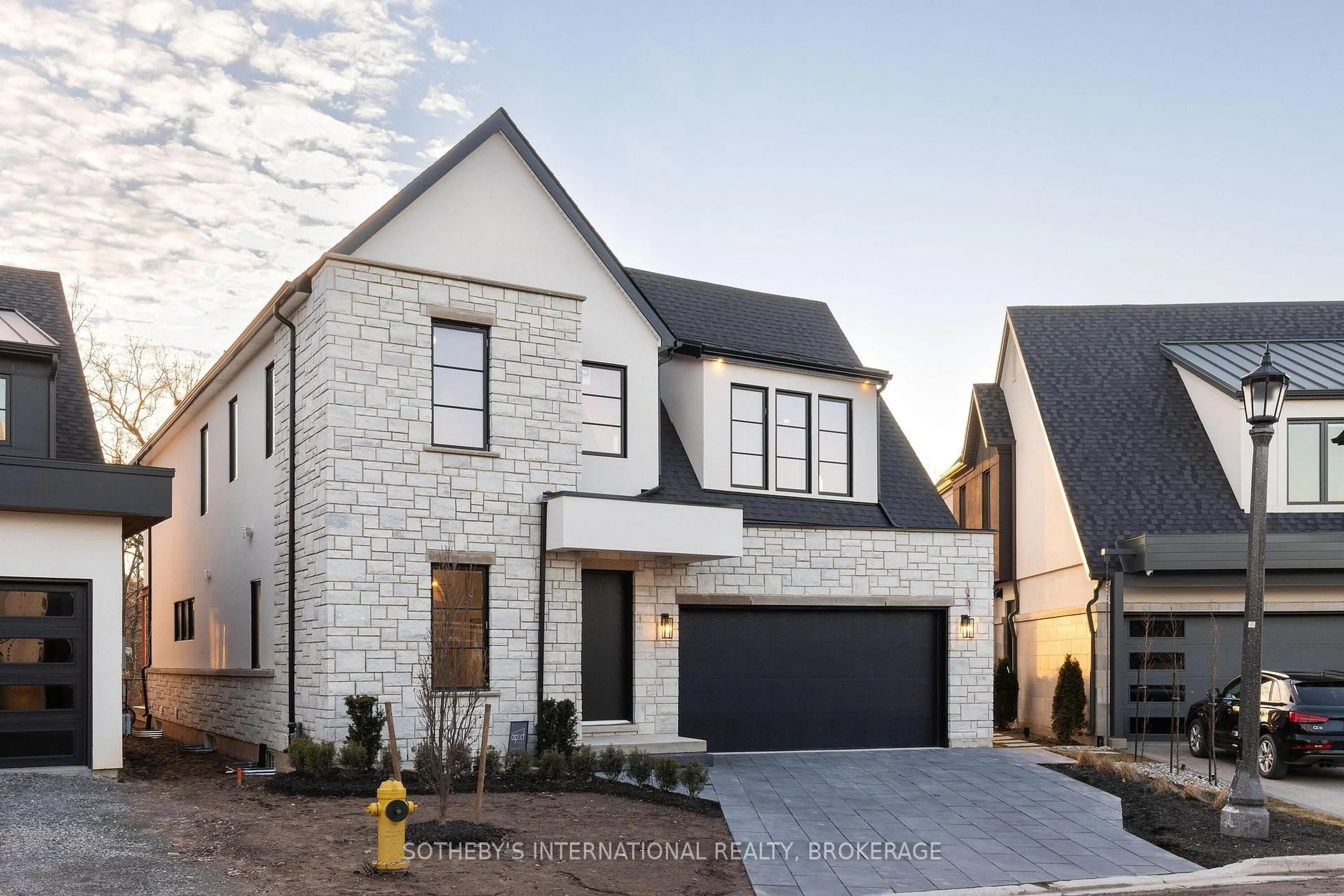 Home with brick exterior material, street for 82 Millpond Rd, Niagara-on-the-Lake Ontario L0S 1P0
