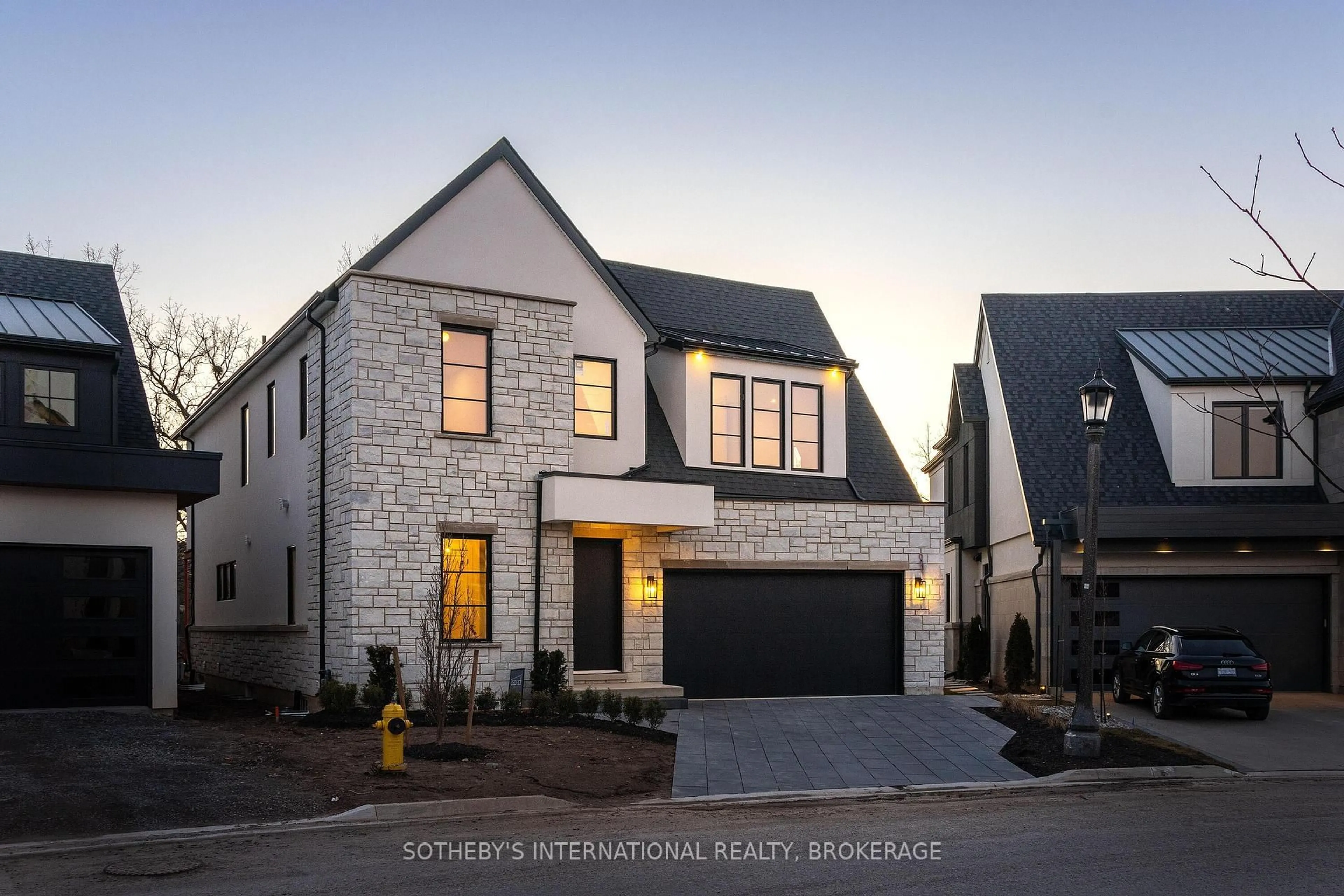 Home with brick exterior material, street for 82 Millpond Rd, Niagara-on-the-Lake Ontario L0S 1P0