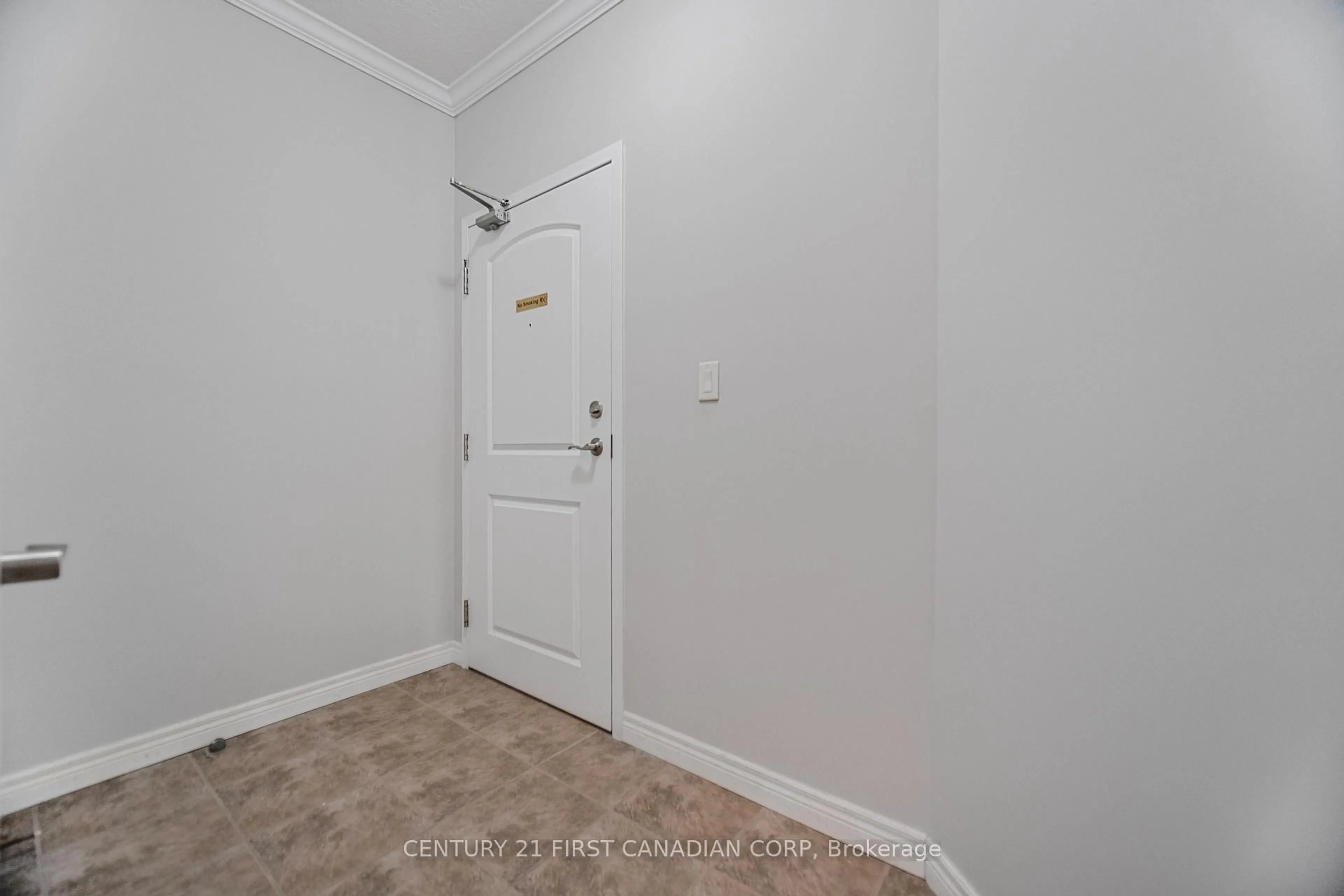 Unknown for 435 Colborne St #208, London East Ontario N6B 2T2