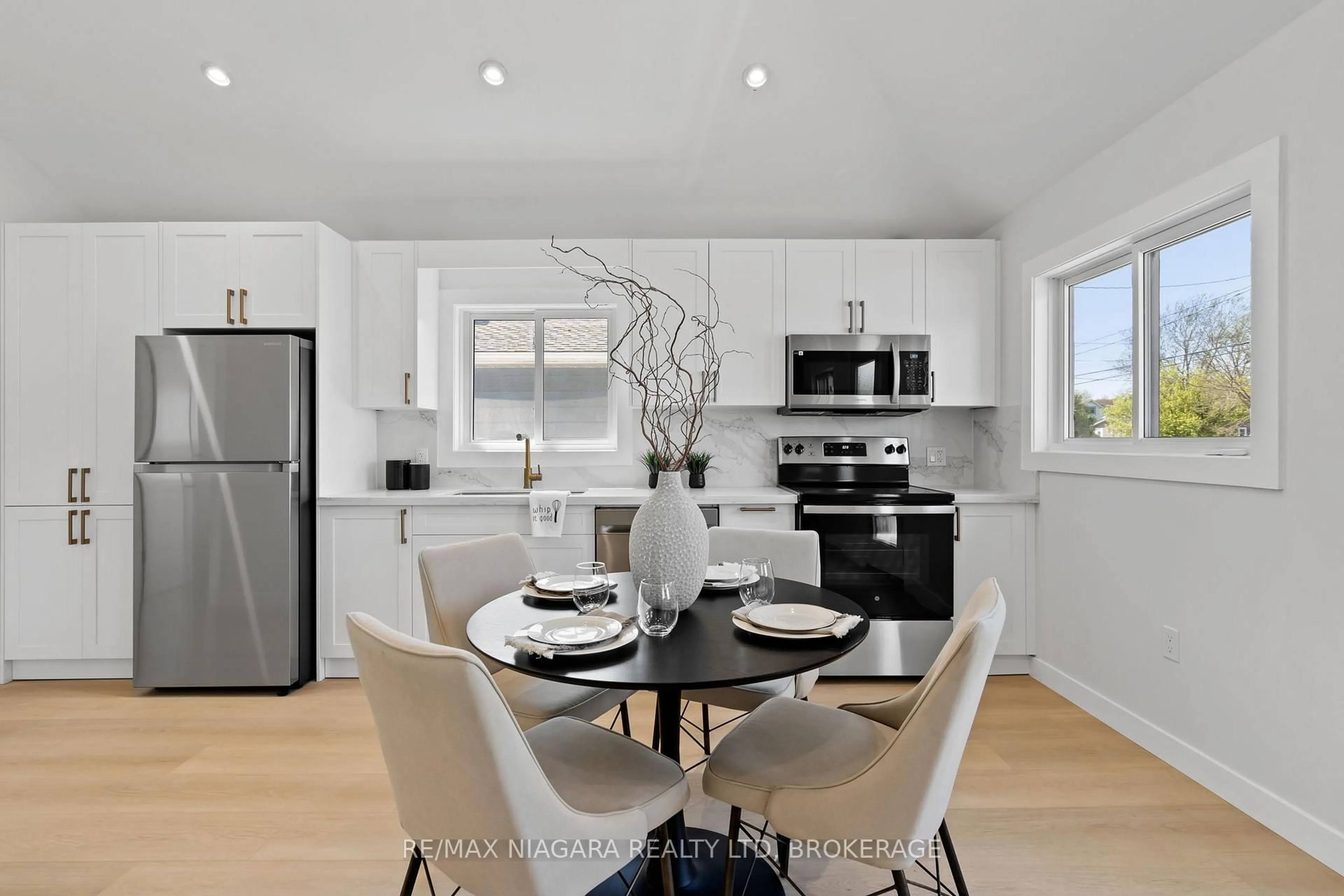 Open concept kitchen, unknown for 151 Main St, Port Colborne Ontario L3K 1S5