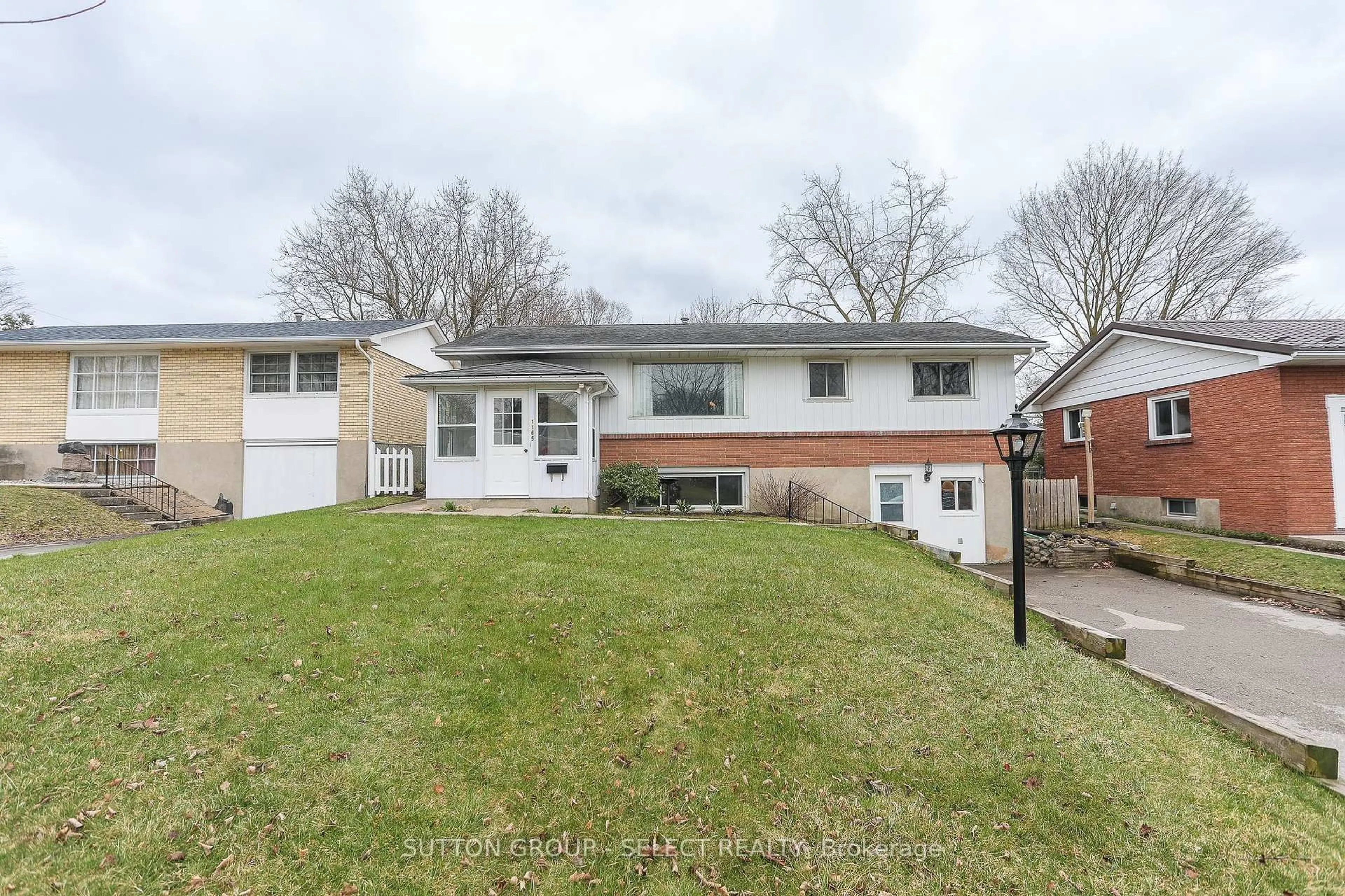 Unknown for 1165 Melsandra Ave, London East Ontario N5Y 4N8