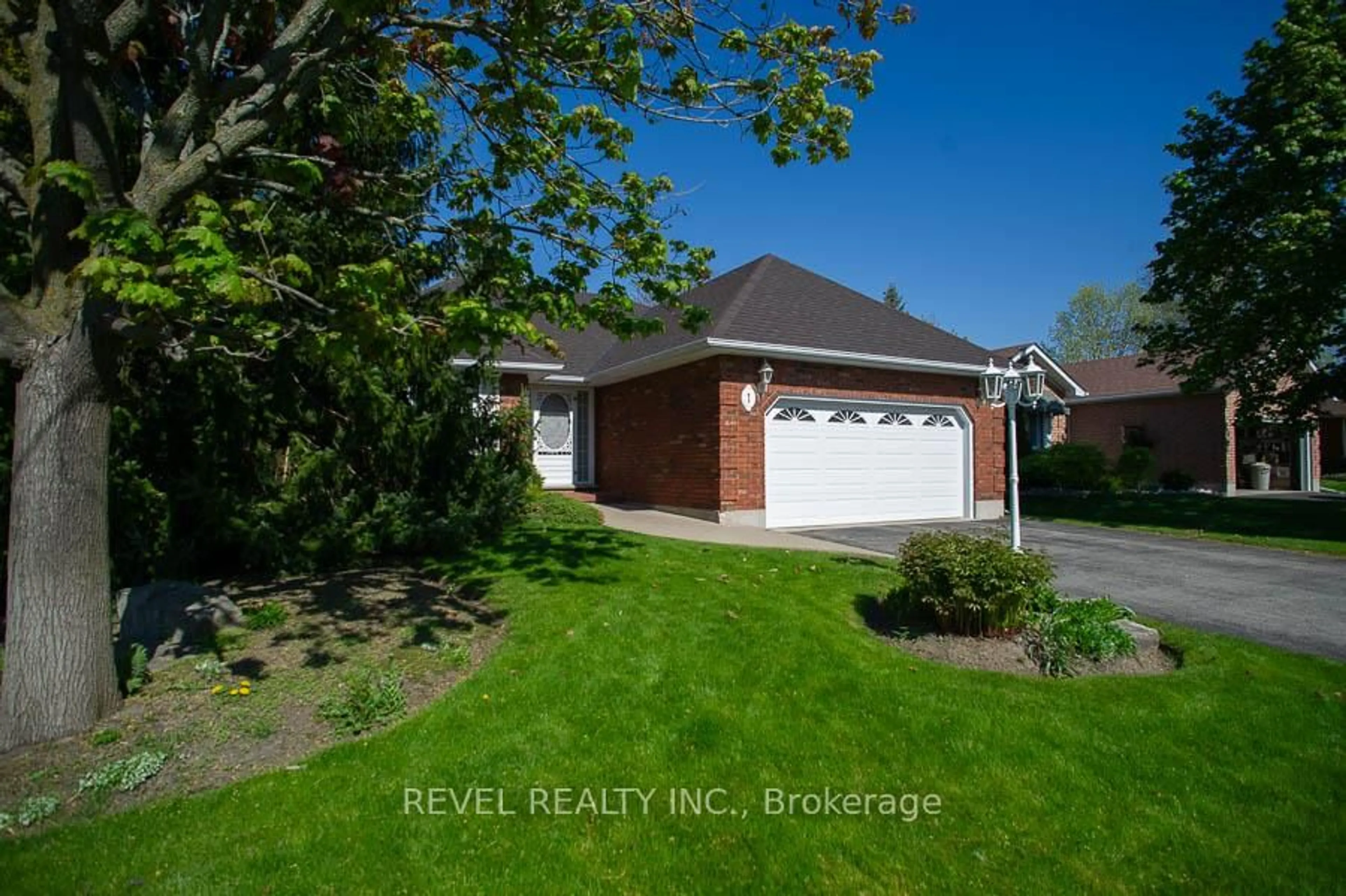 Unknown for 1 Harvey Crt, Brantford Ontario N3R 7W6