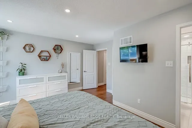 Additional property image - 58 Laurendale Ave