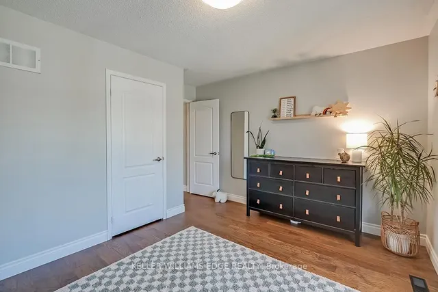 Additional property image - 58 Laurendale Ave