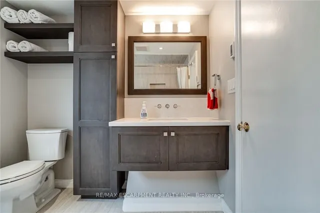 Additional property image - 5 Normandy Pl