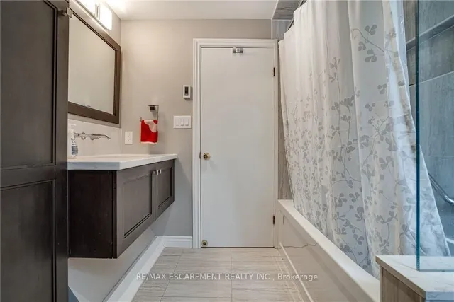 Additional property image - 5 Normandy Pl