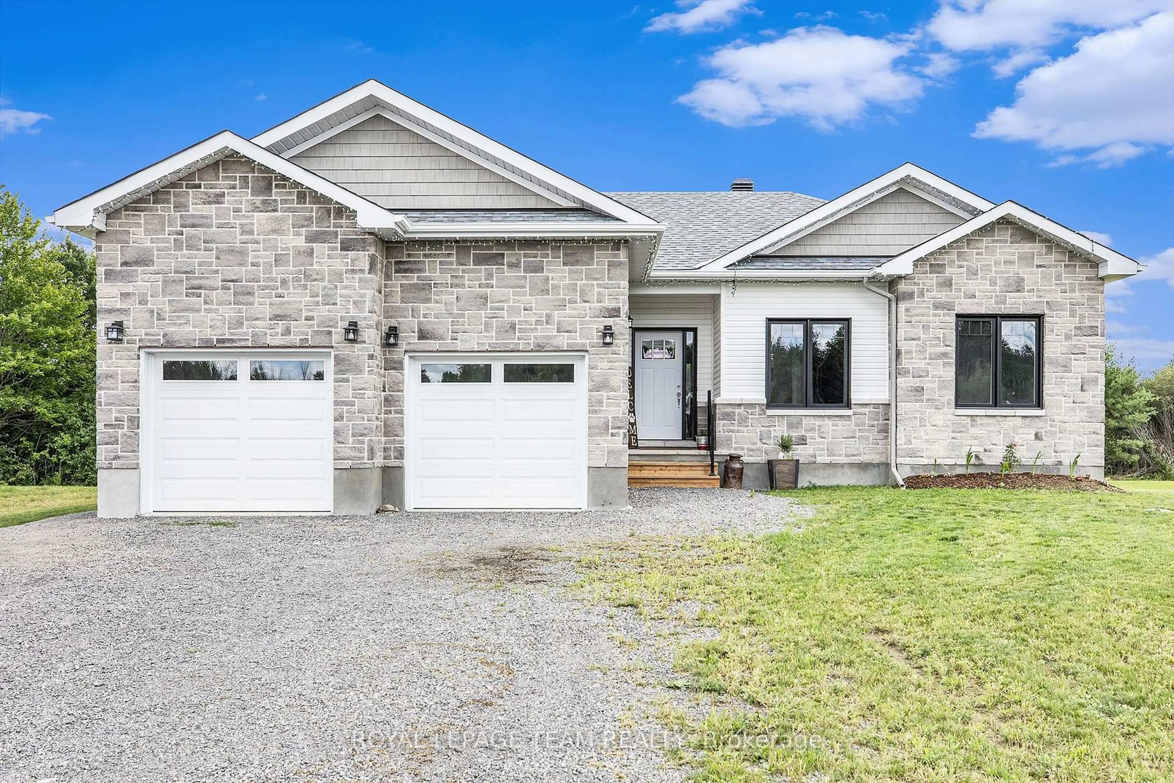 Home with brick exterior material, street for 10552 Wylie Way, North Dundas Ontario K0E 1S0