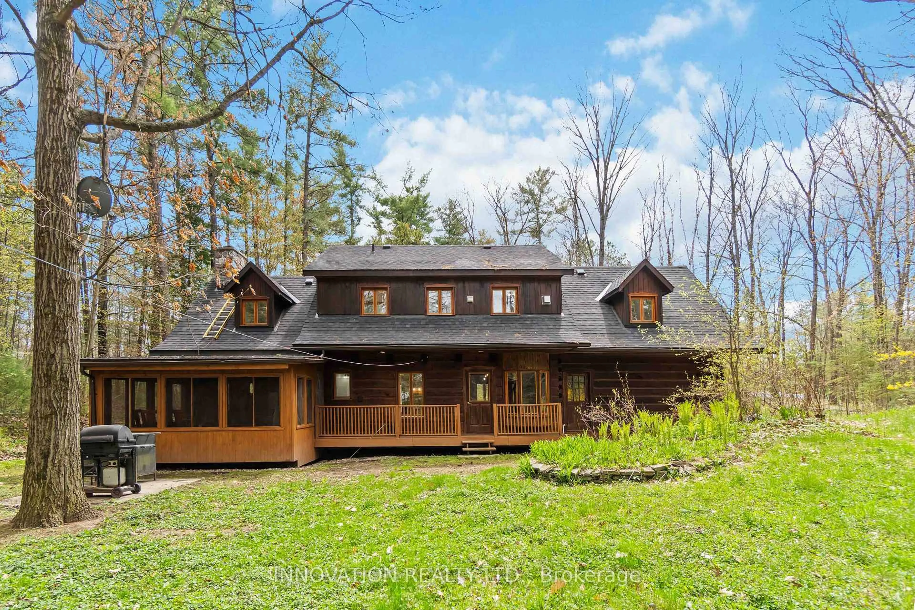 Home with vinyl exterior material, unknown for 101 Myrtle Lane, Ottawa Ontario K0A 3M0