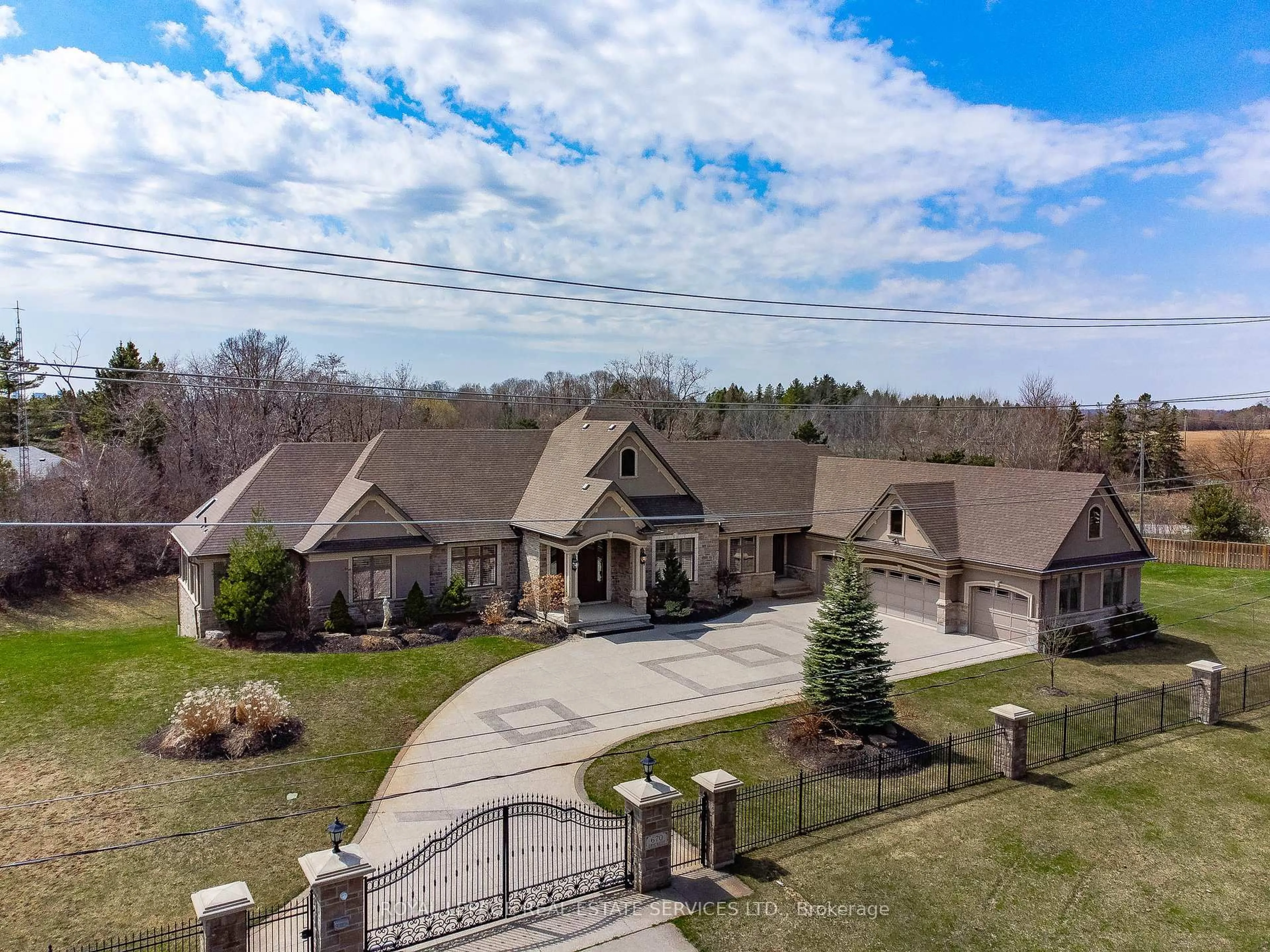 A pic from outside/outdoor area/front of a property/back of a property/a pic from drone, mountain view for 670 Ebycrest Rd, Woolwich Ontario N2J 4G8