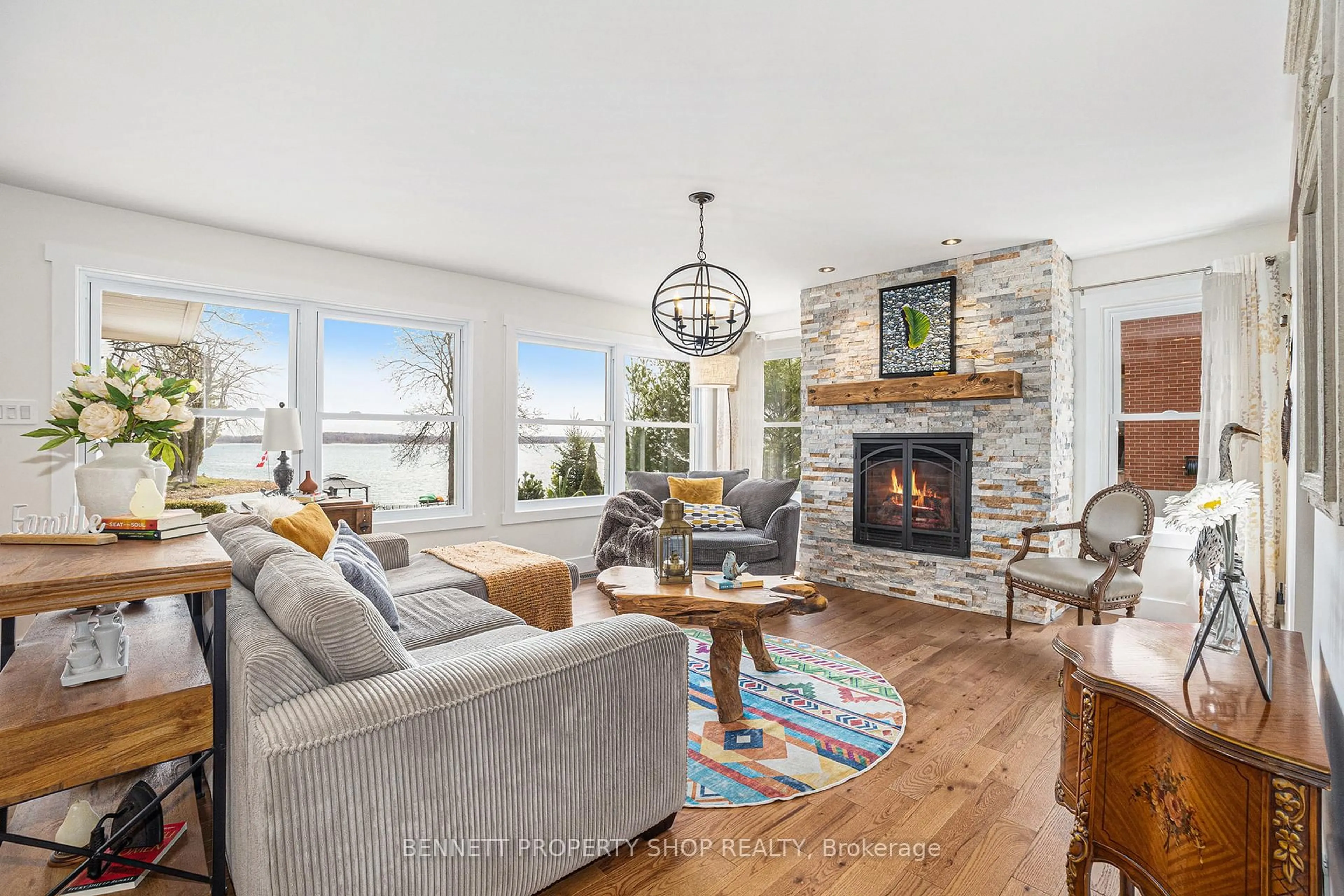 Living room with furniture, unknown for 16084 Lakeside Dr, South Stormont Ontario K0C 1P0