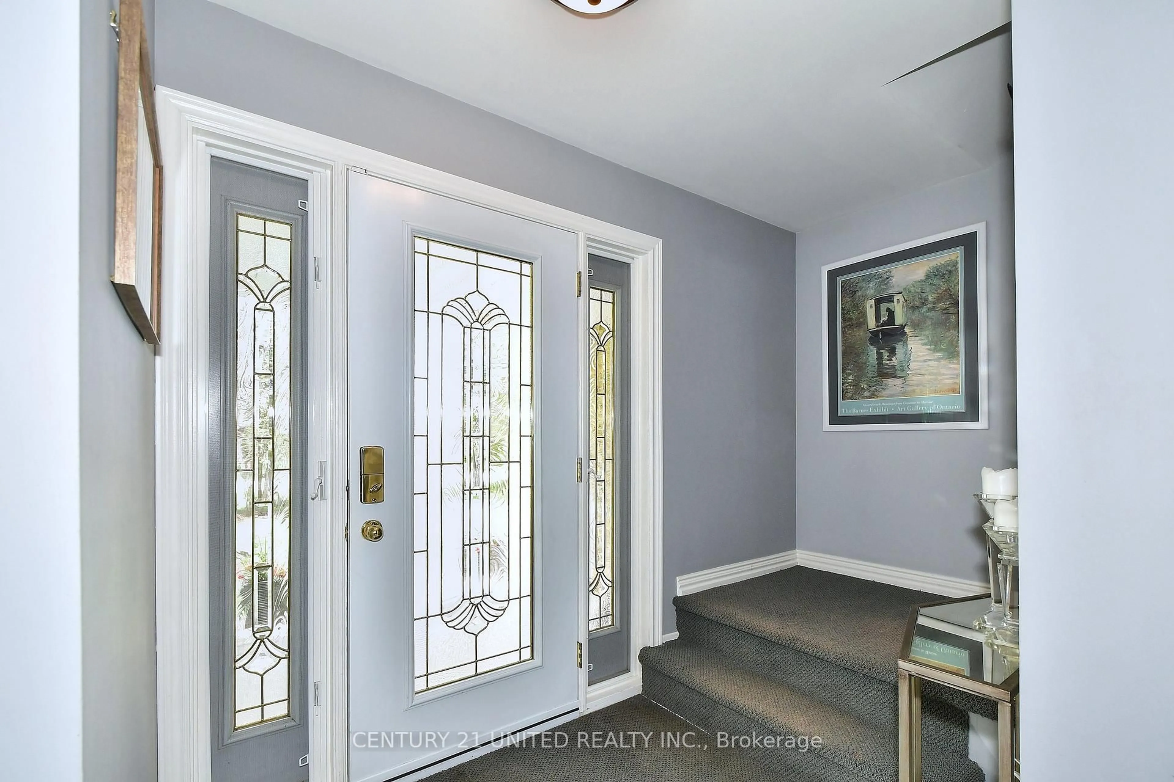 Indoor entryway for 1423 Fifth Line, Selwyn Ontario K9J 6X5