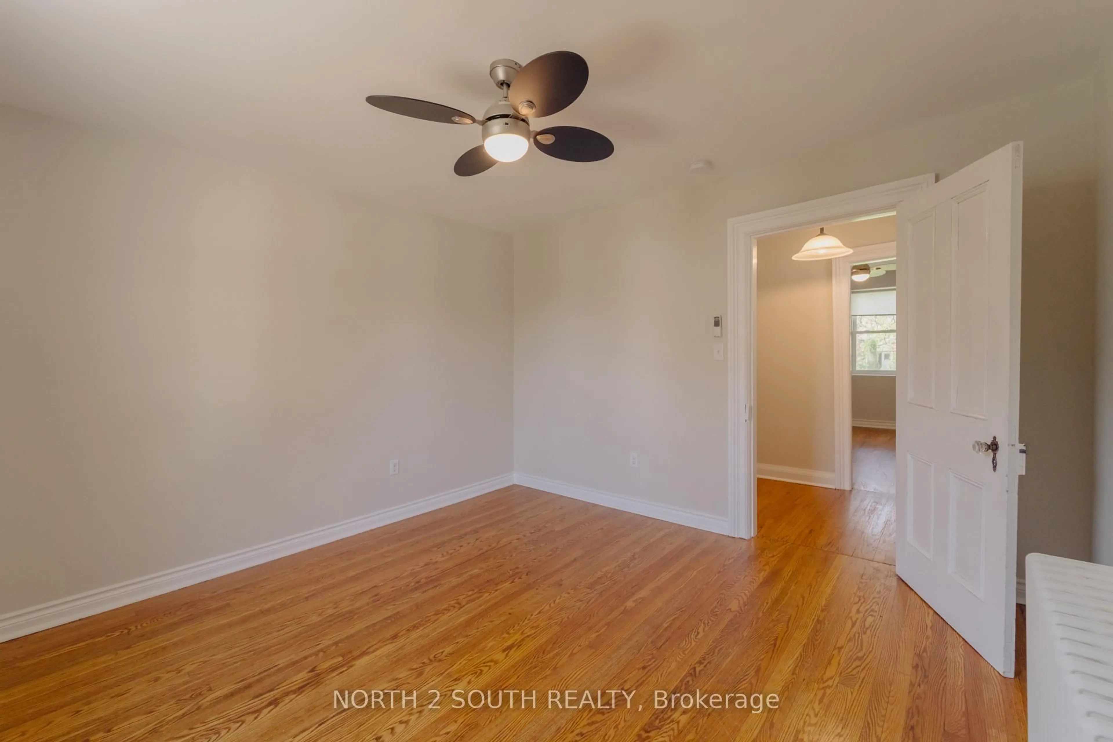 A pic of a room for 40 Sparling St, Huron East Ontario N0K 1W0