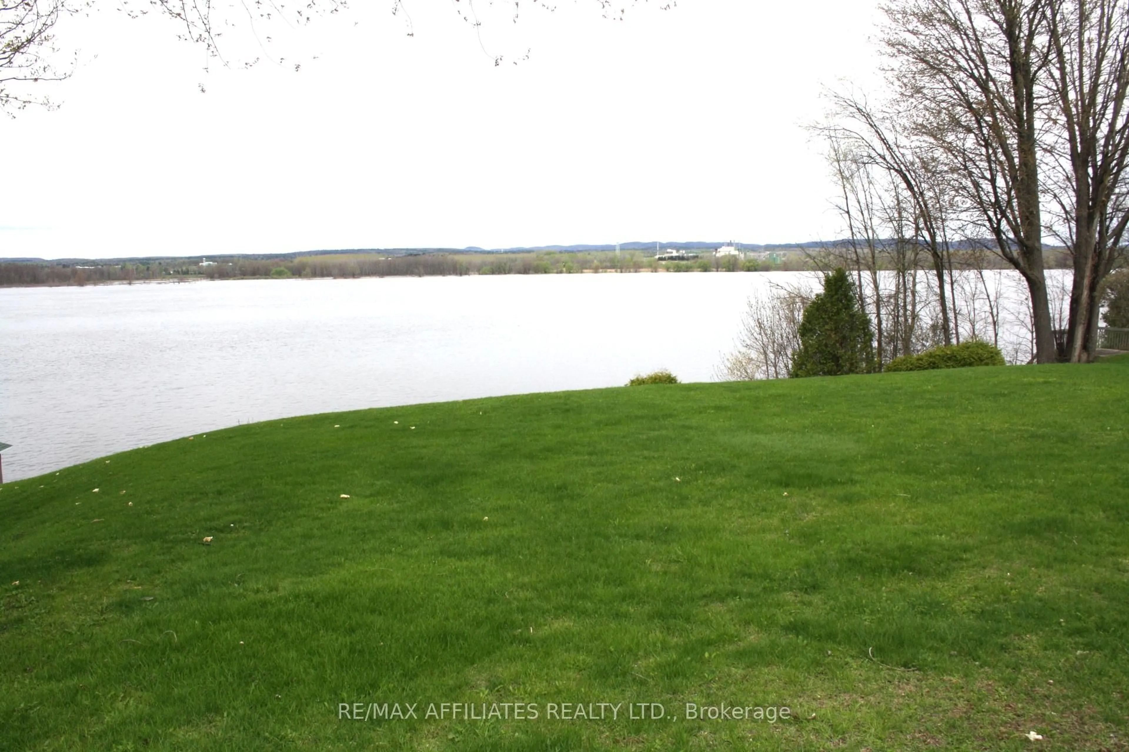 Unknown for 340 Wilson Rd, Clarence-Rockland Ontario K4K 1K7